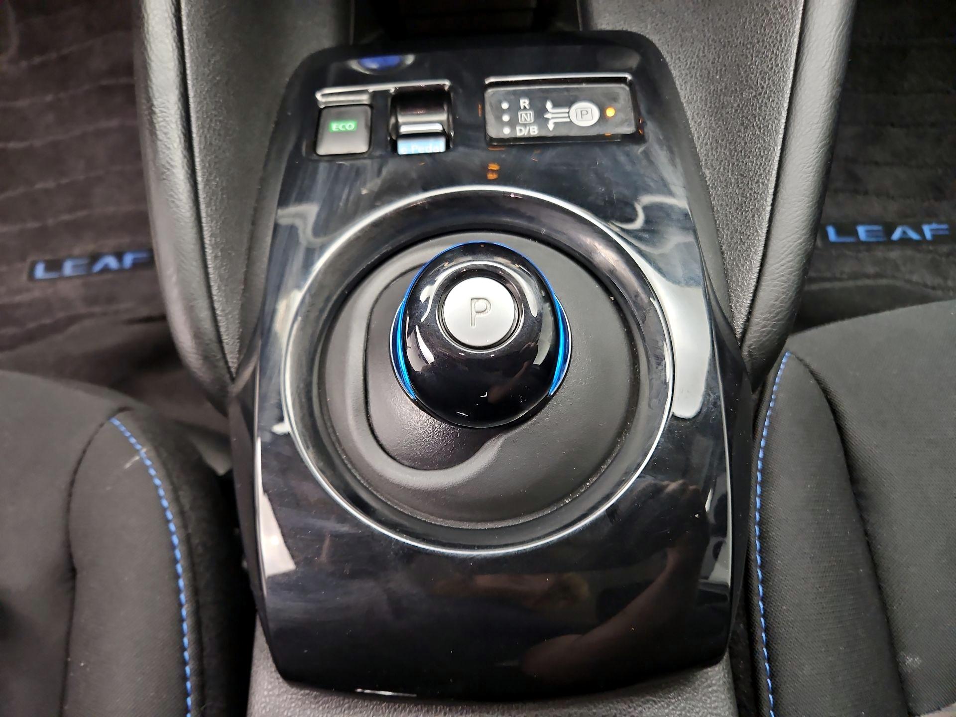 Thumbnail: 2024 Nissan Leaf - 18