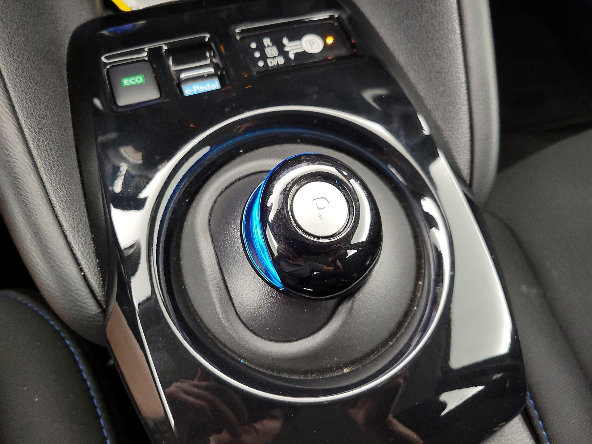 Thumbnail: 2024 Nissan Leaf - 18