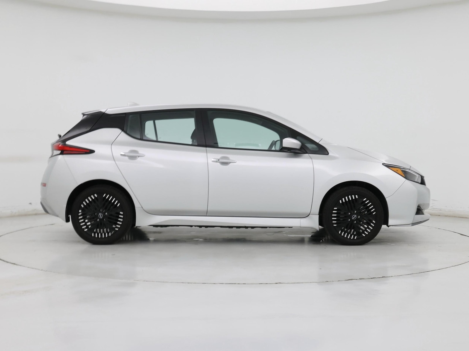 2024 Nissan LEAF SV PLUS - Photo 8