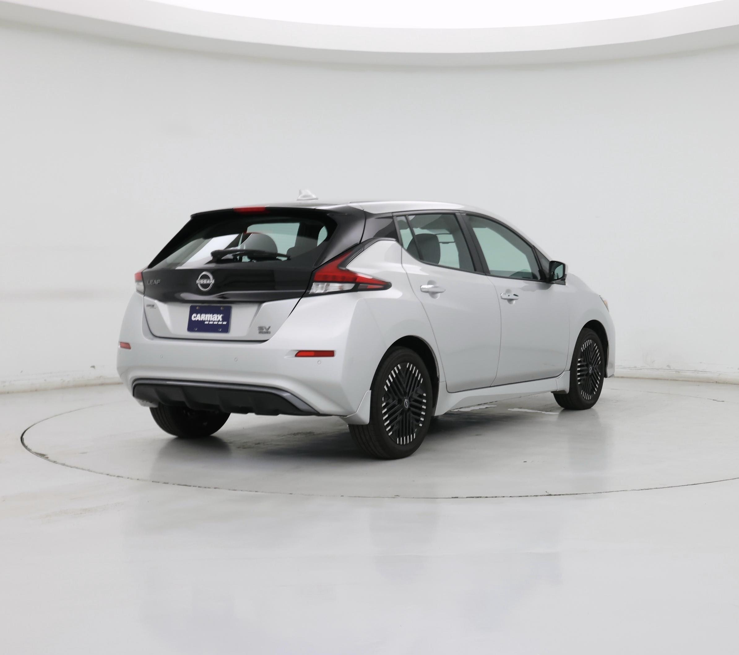 Thumbnail: 2024 Nissan Leaf - 8