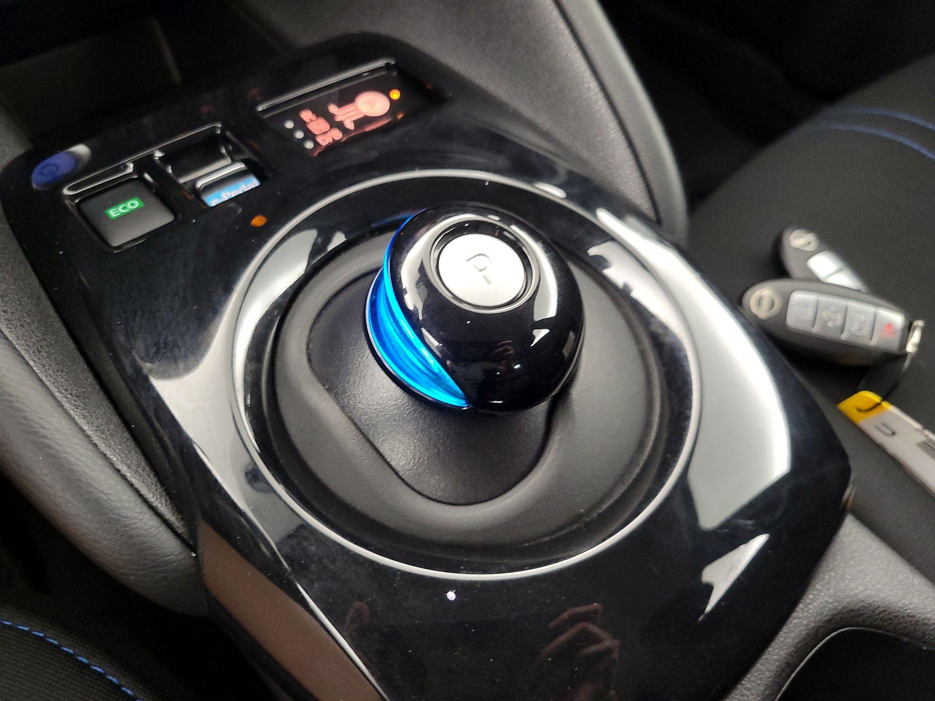 Thumbnail: 2024 Nissan Leaf - 18