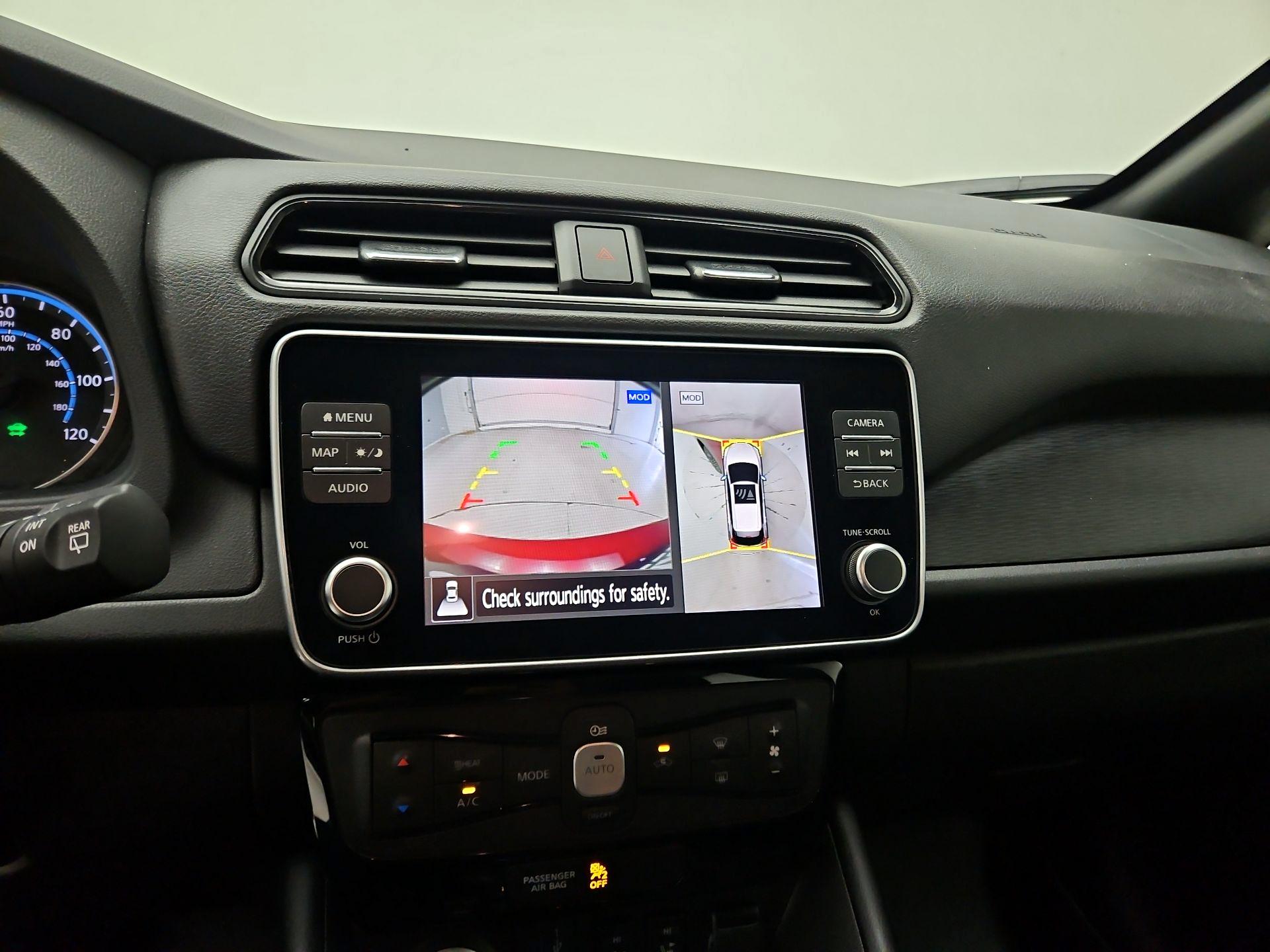 Thumbnail: 2025 Nissan Leaf - 15