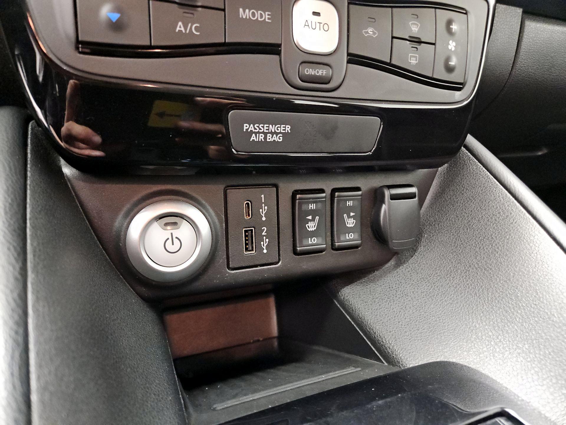 Thumbnail: 2025 Nissan Leaf - 19