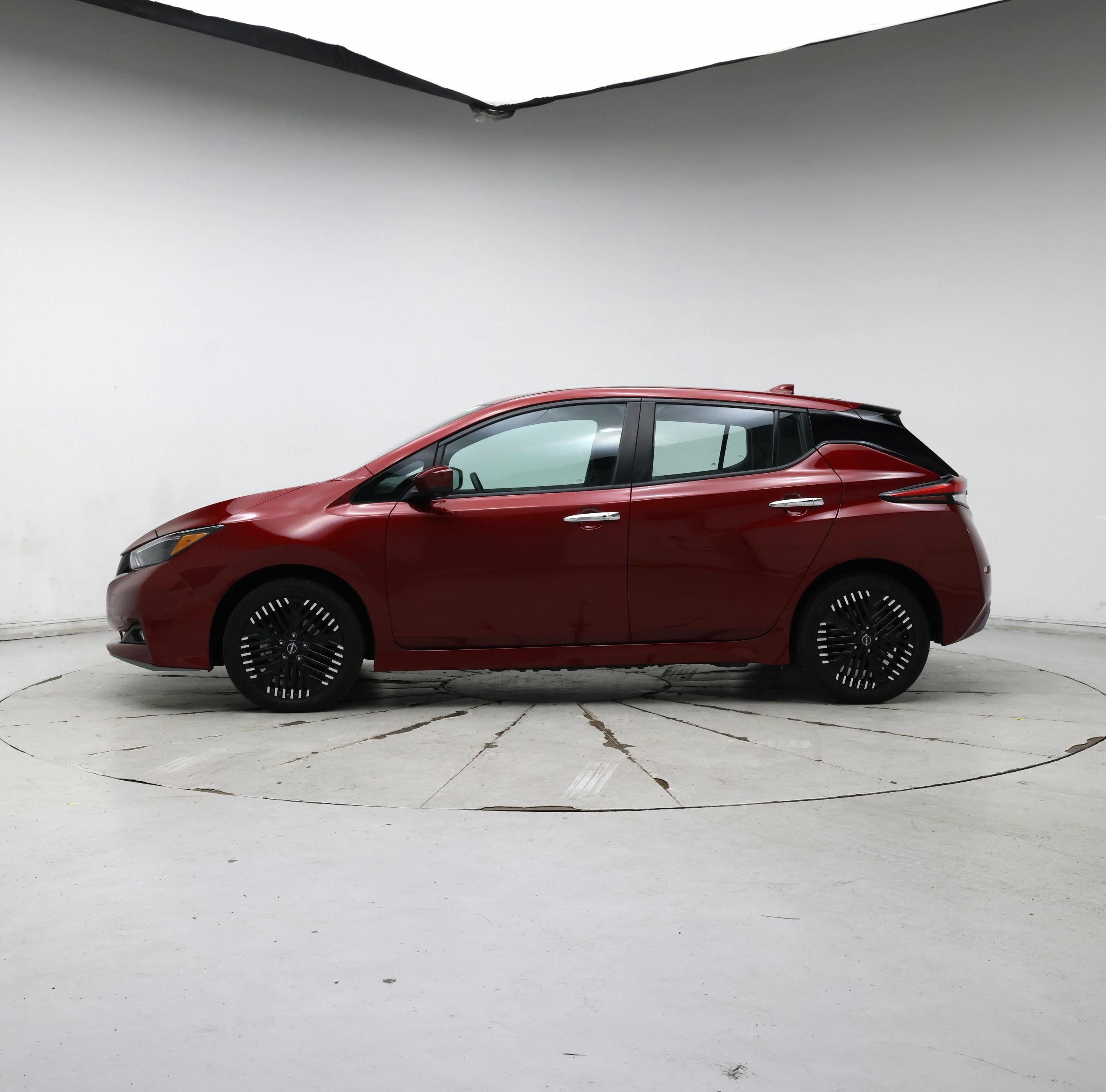 Thumbnail: 2025 Nissan Leaf - 3