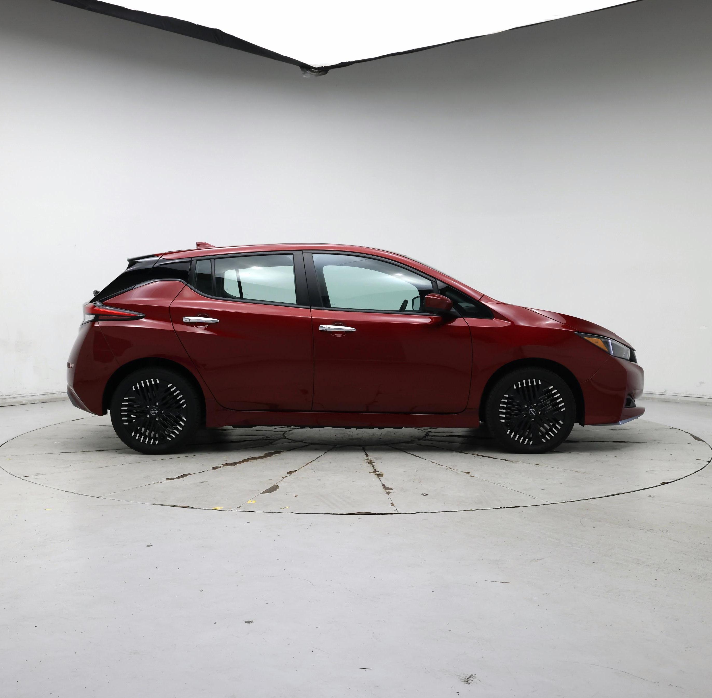 Thumbnail: 2025 Nissan Leaf - 7