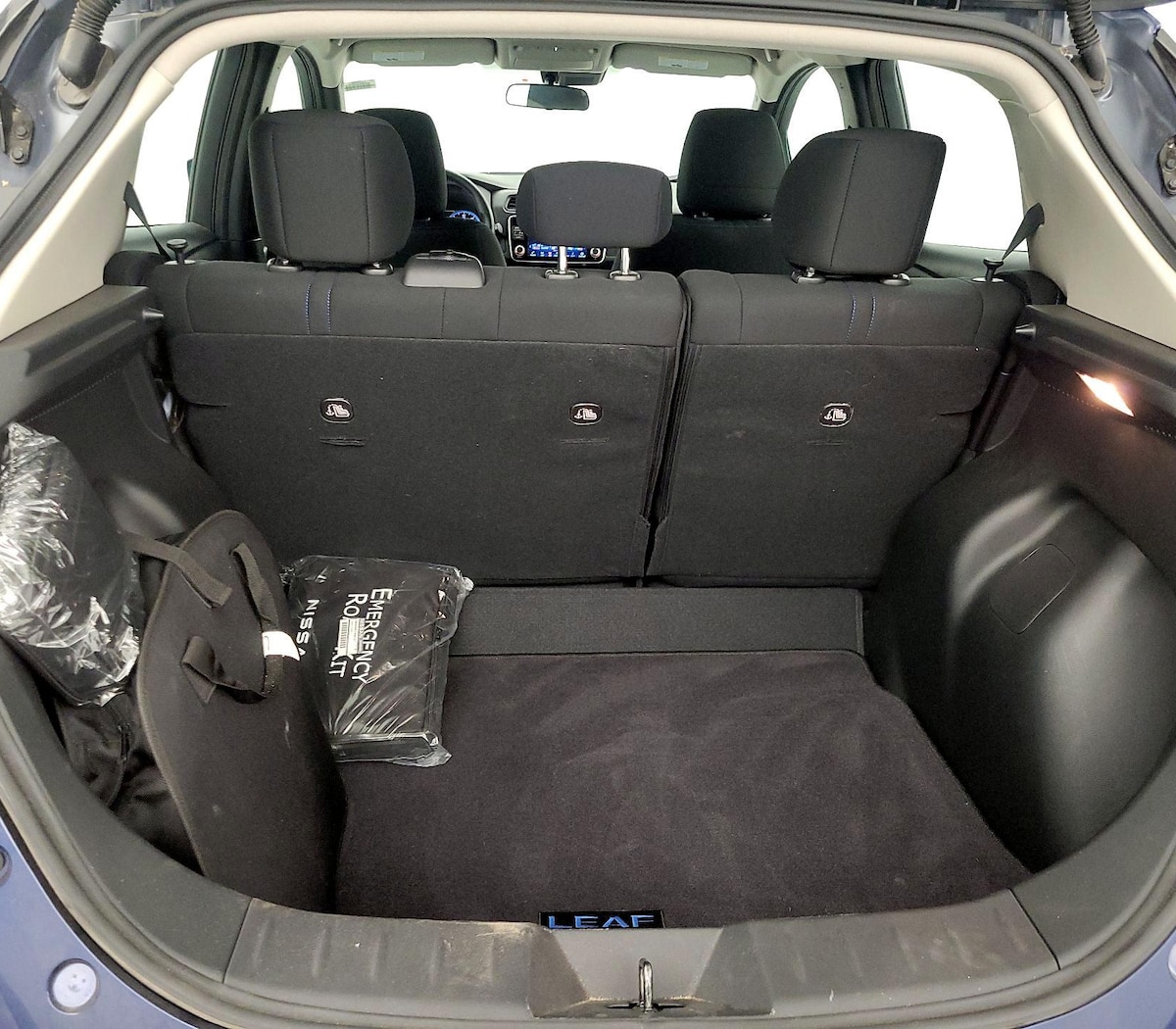 Trunk/Cargo (Seats Up)