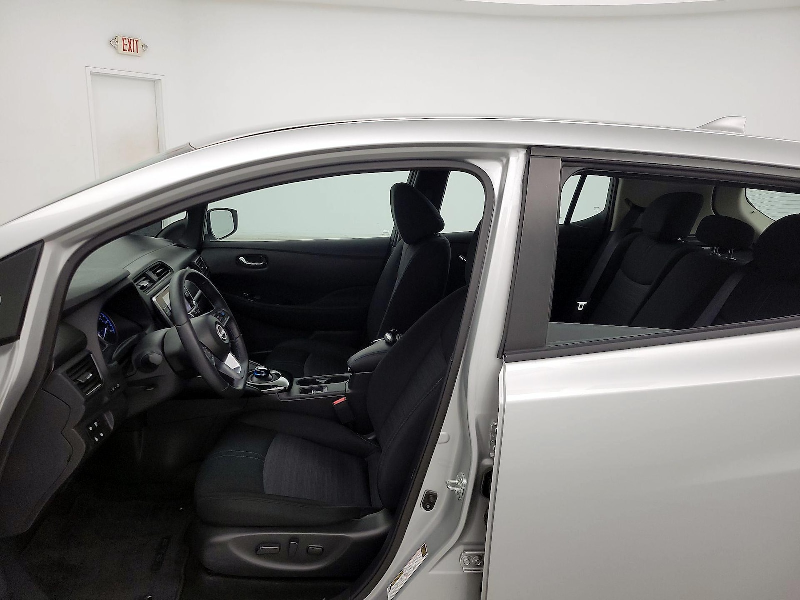 2025 Nissan Leaf SV PLUS - Photo 12