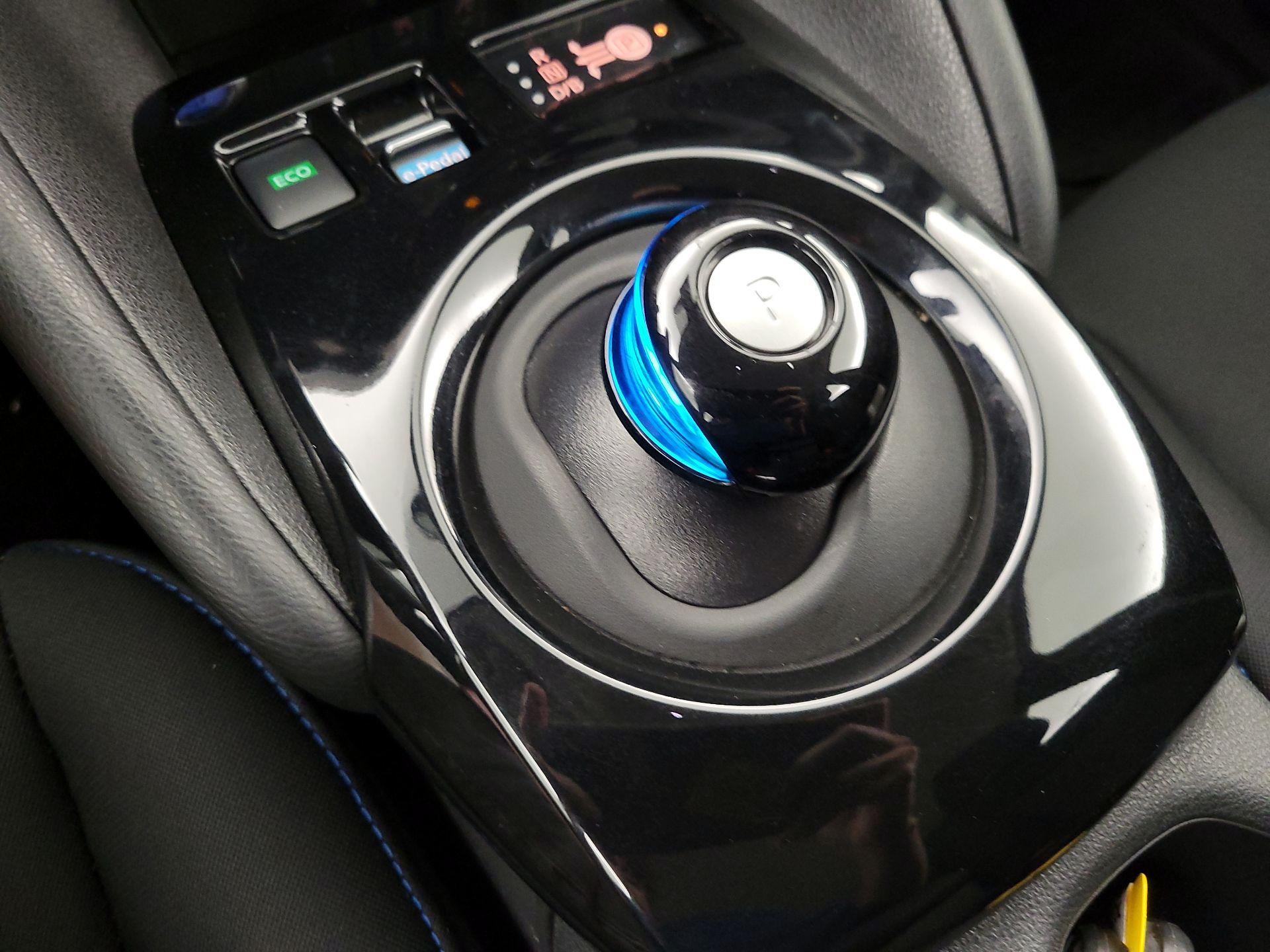 Thumbnail: 2024 Nissan Leaf - 18