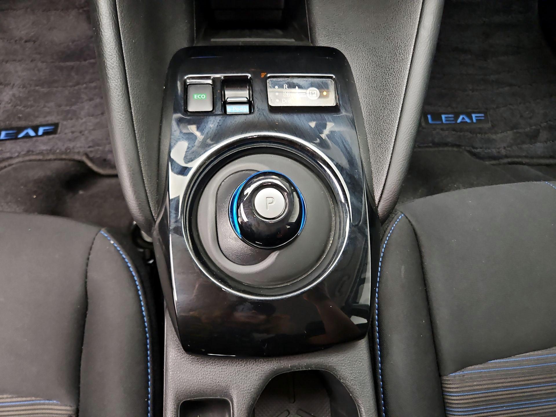Thumbnail: 2024 Nissan Leaf - 18