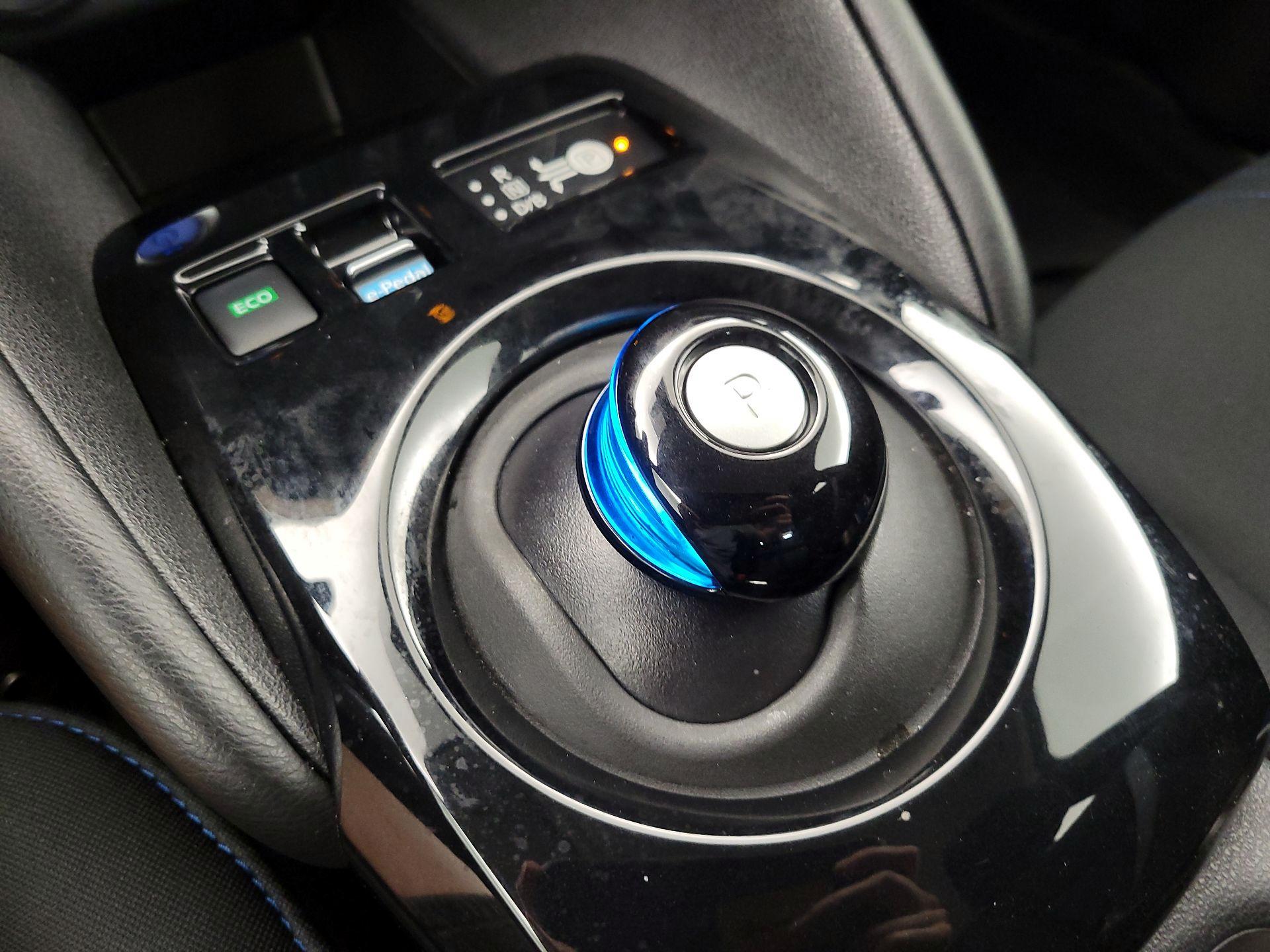 Thumbnail: 2024 Nissan Leaf - 18
