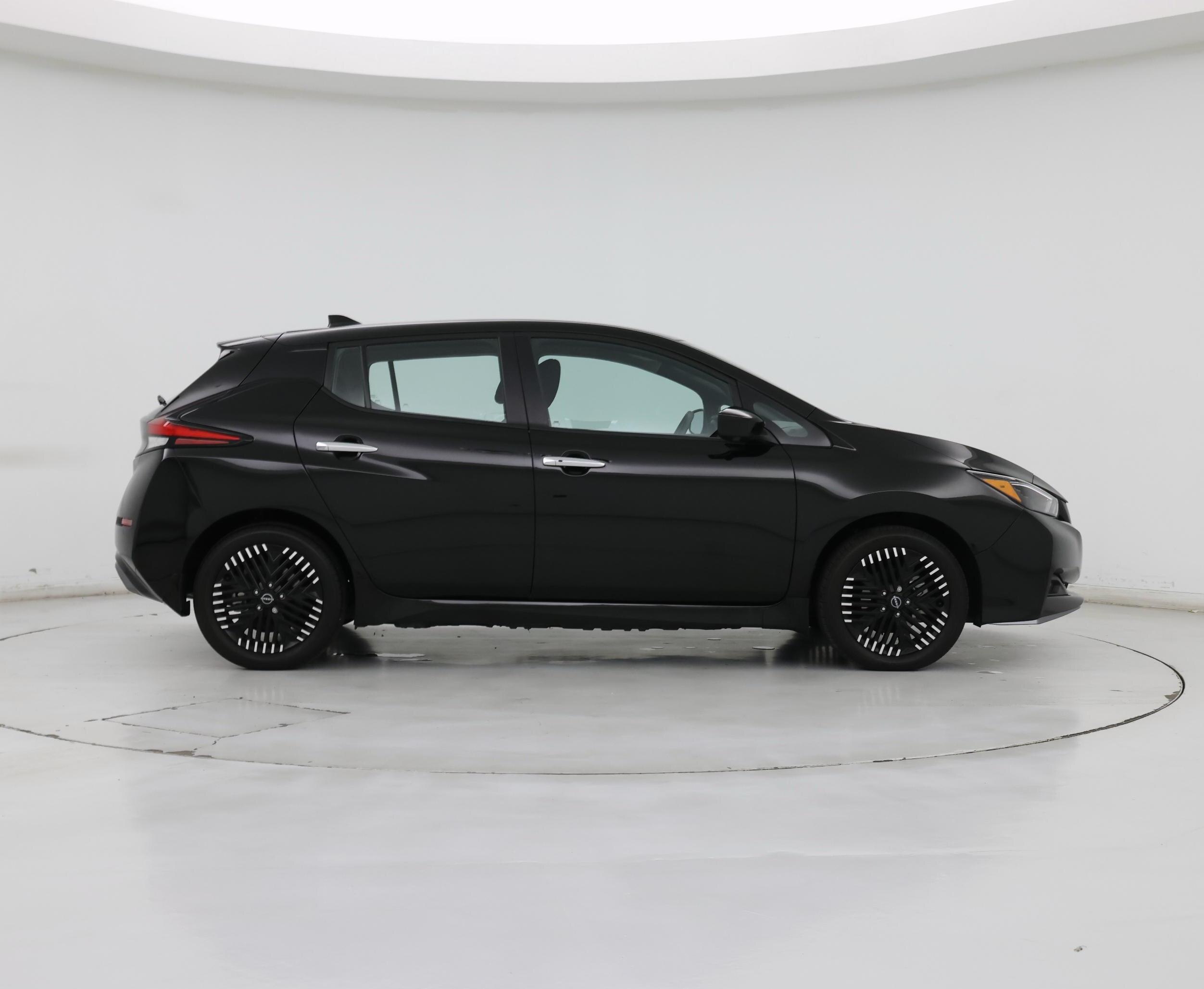 Thumbnail: 2024 Nissan Leaf - 7