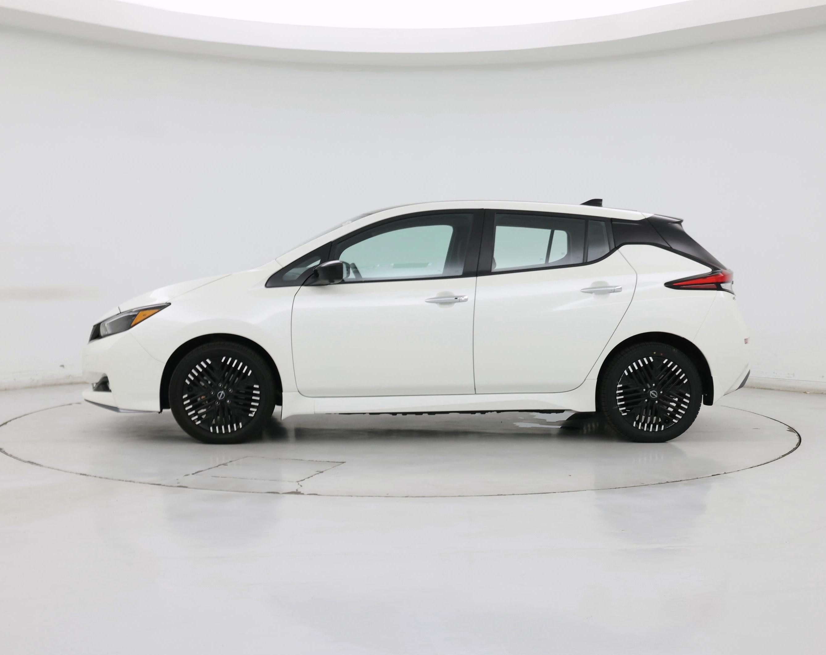 Thumbnail: 2024 Nissan Leaf - 3