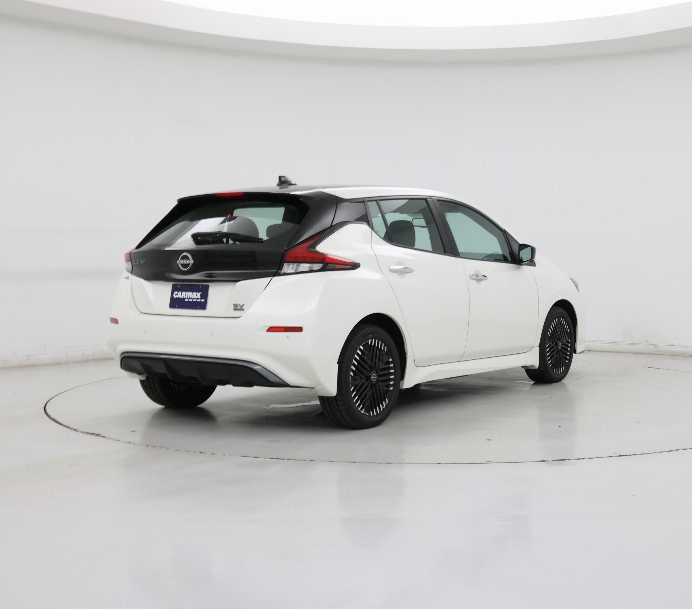 Thumbnail: 2024 Nissan Leaf - 8
