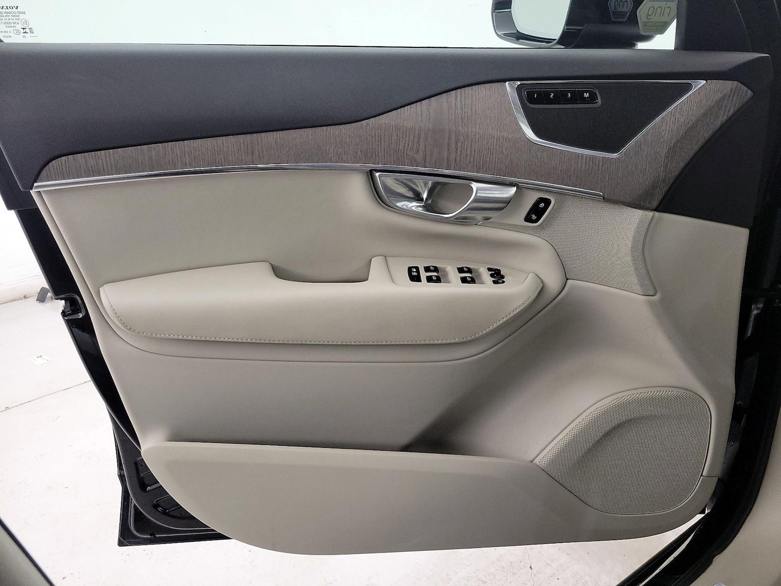 2023 Volvo XC90 Plus - Photo 13
