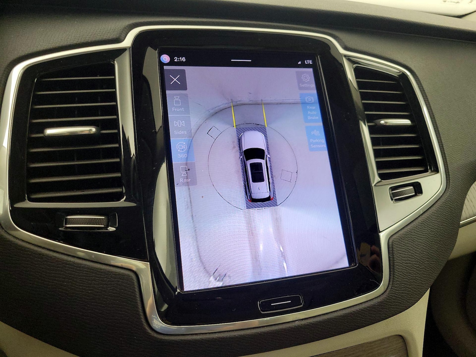 2023 Volvo XC90 Plus - Photo 14