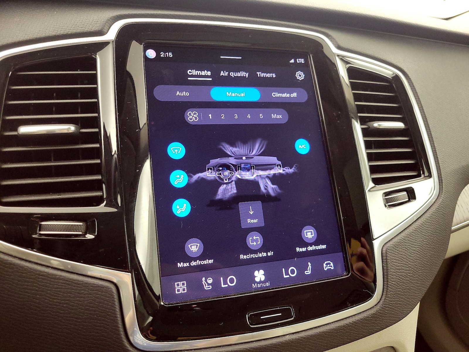 2023 Volvo XC90 Plus - Photo 16