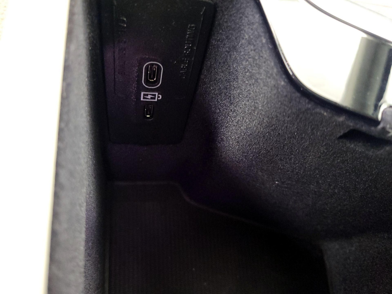 2023 Volvo XC90 Plus - Photo 18