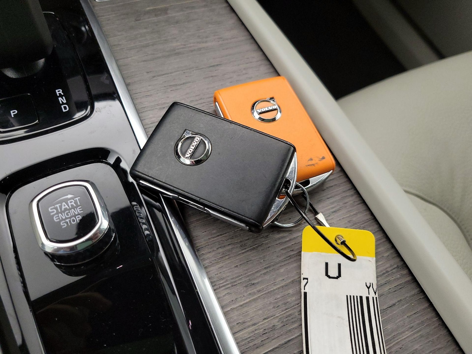 2023 Volvo XC90 Plus - Photo 25