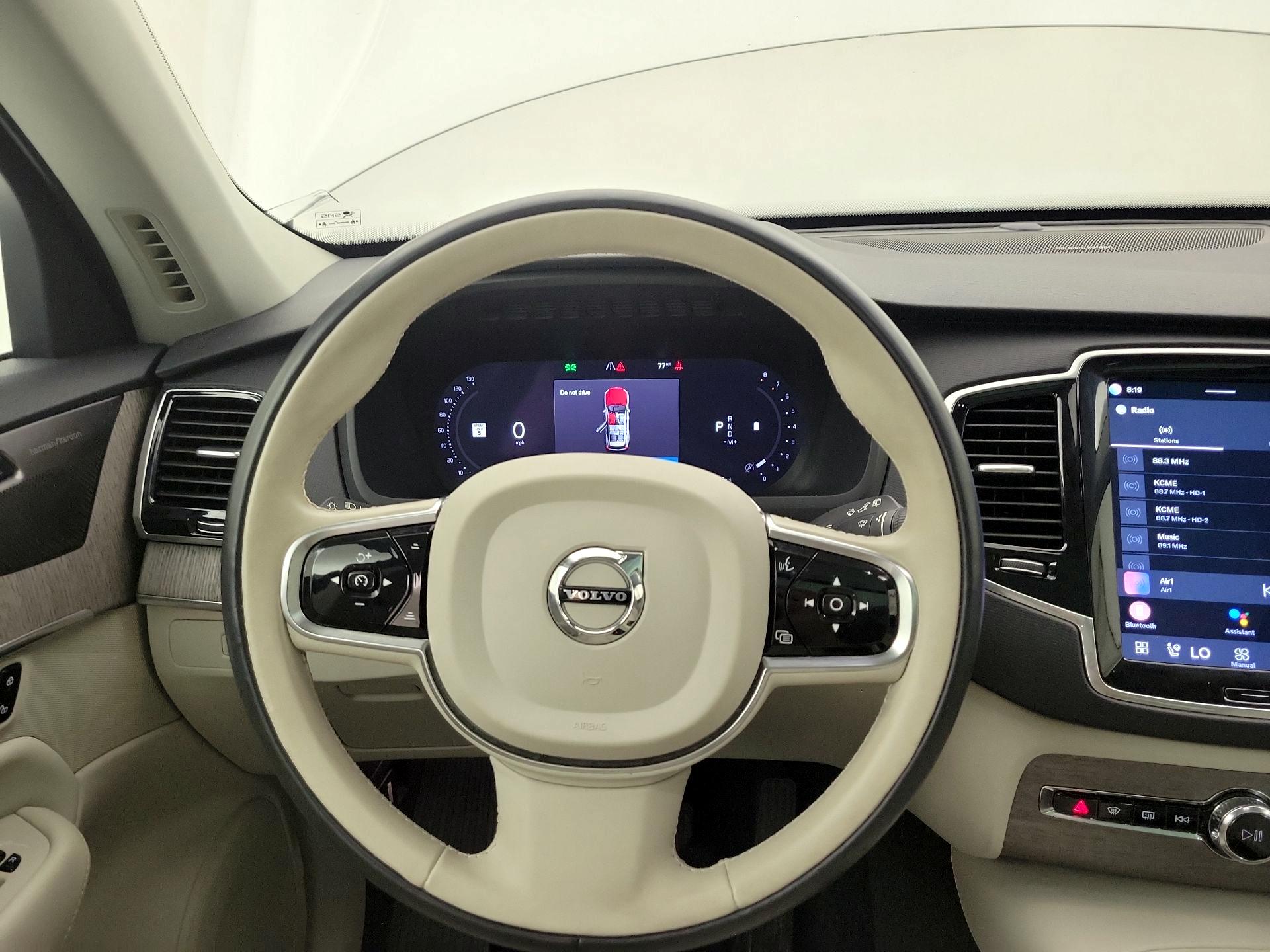 Thumbnail: 2023 Volvo XC90 - 10