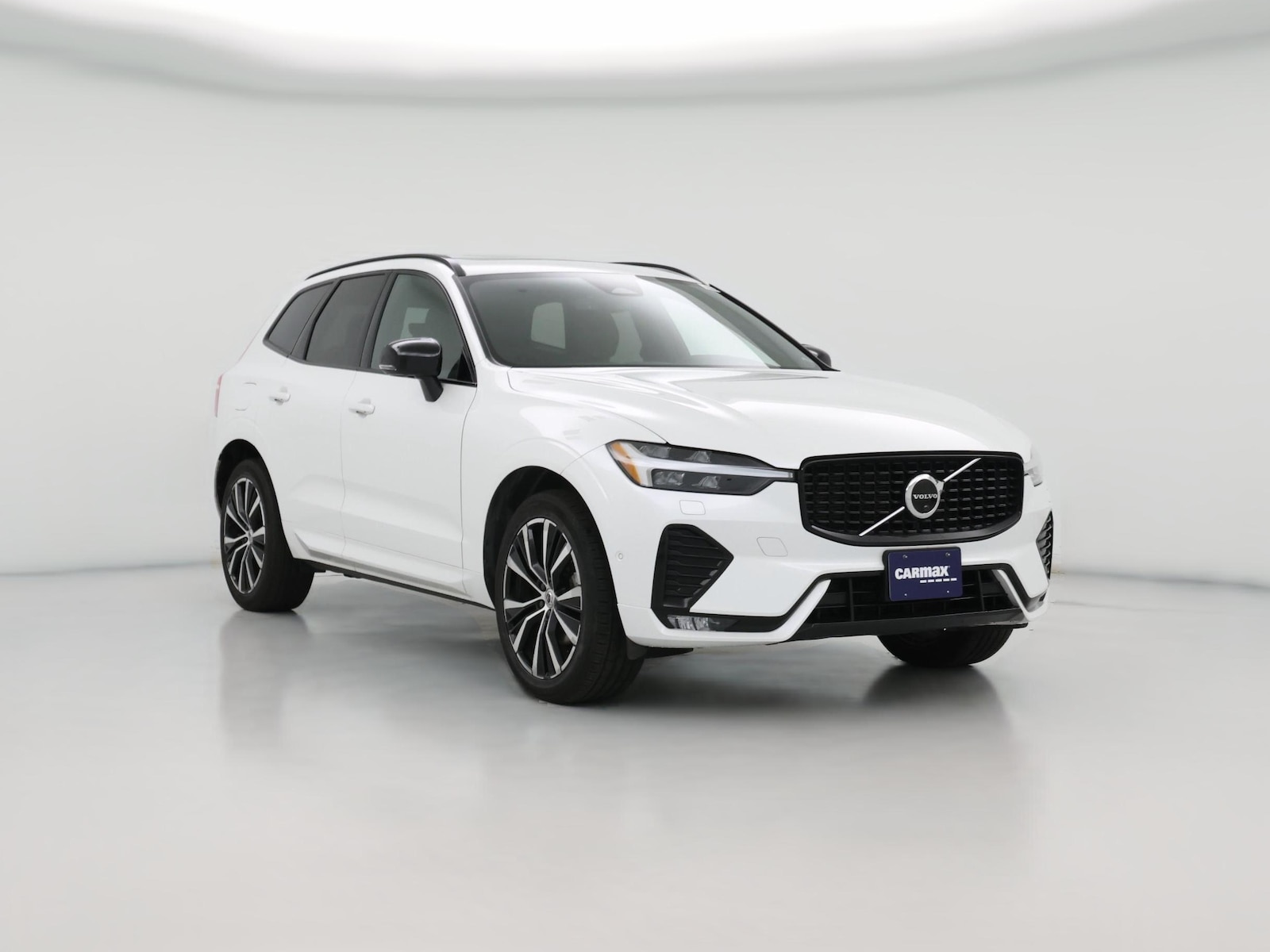 2023 Volvo XC60 Plus - Photo 1