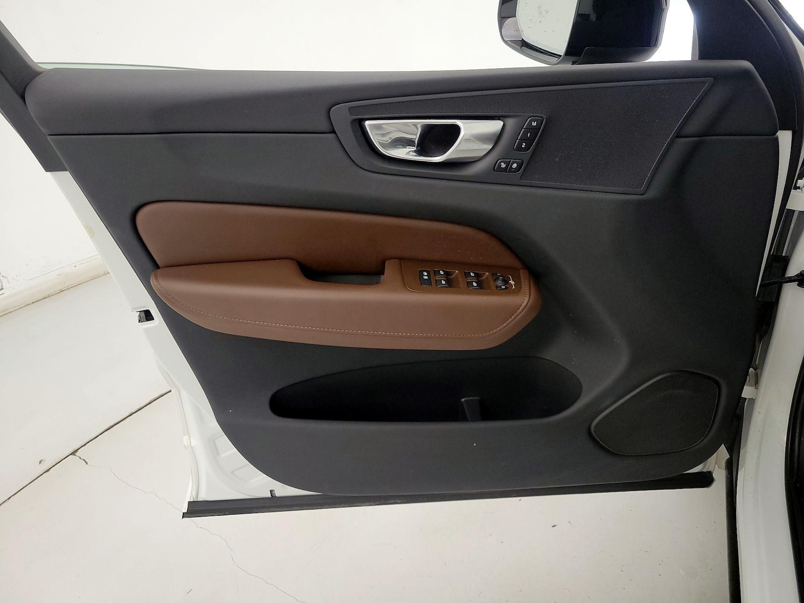 2023 Volvo XC60 Plus - Photo 13