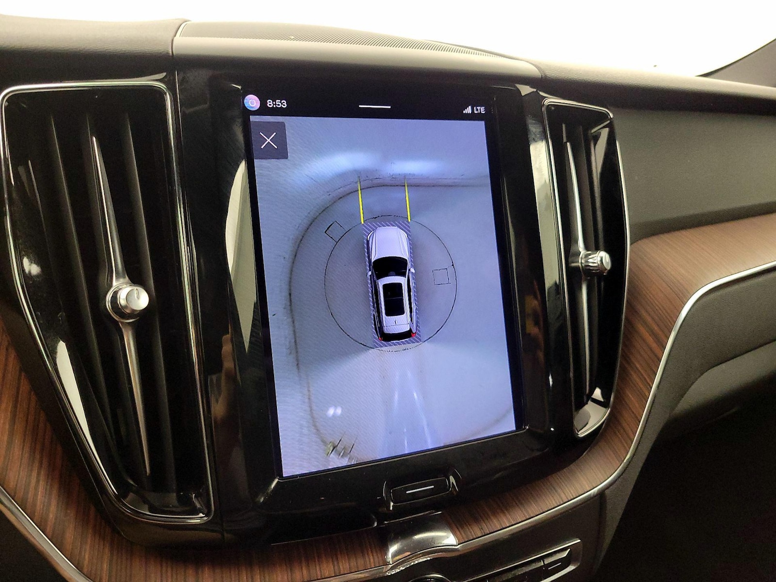2023 Volvo XC60 Plus - Photo 14