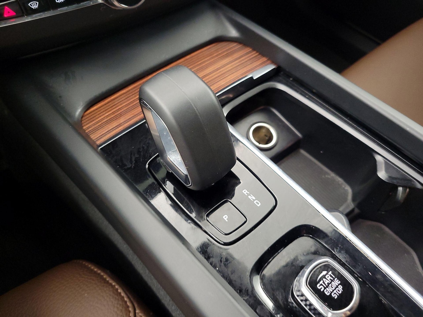 2023 Volvo XC60 Plus - Photo 17