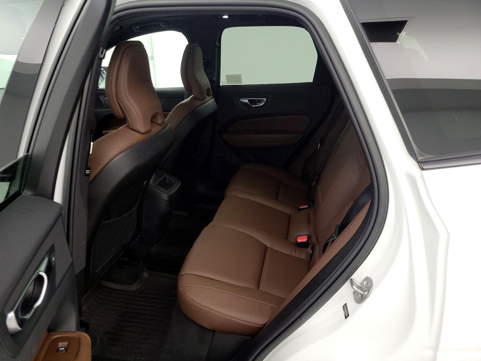 2023 Volvo XC60 Plus - Photo 20