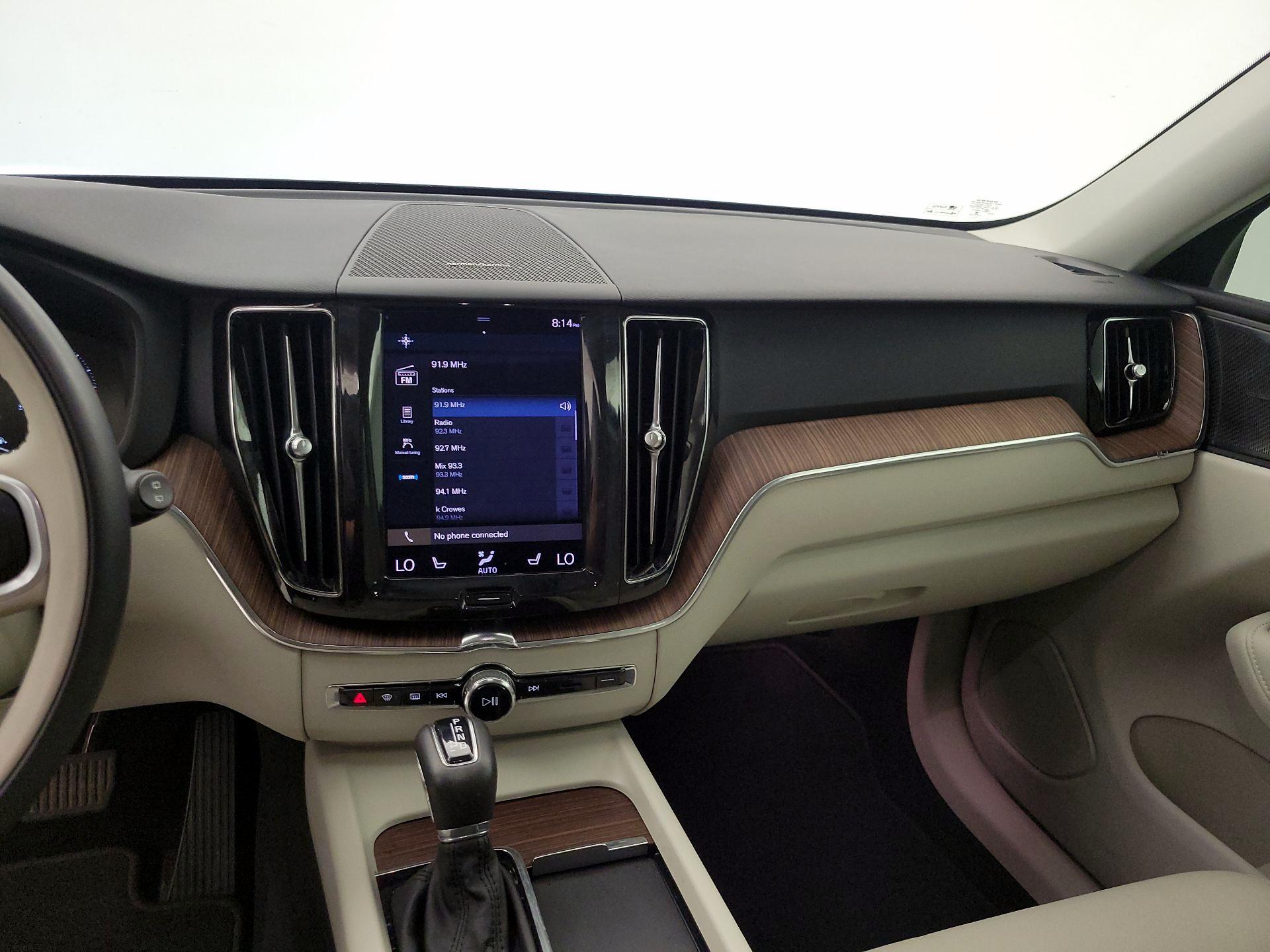Thumbnail: 2021 Volvo XC60 - 9