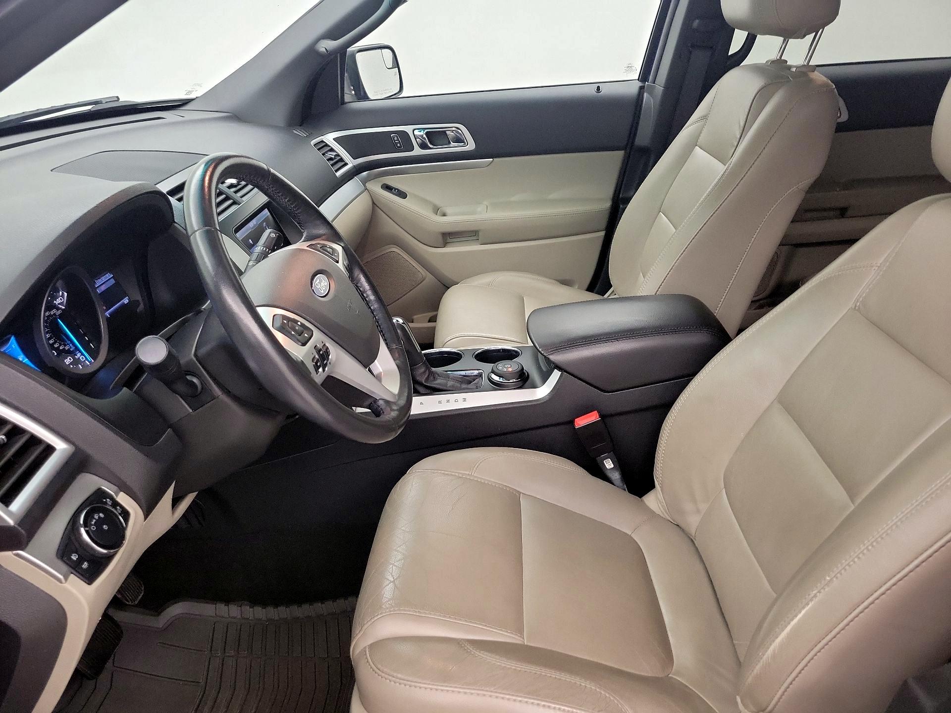 Thumbnail: 2014 Ford Explorer - 11