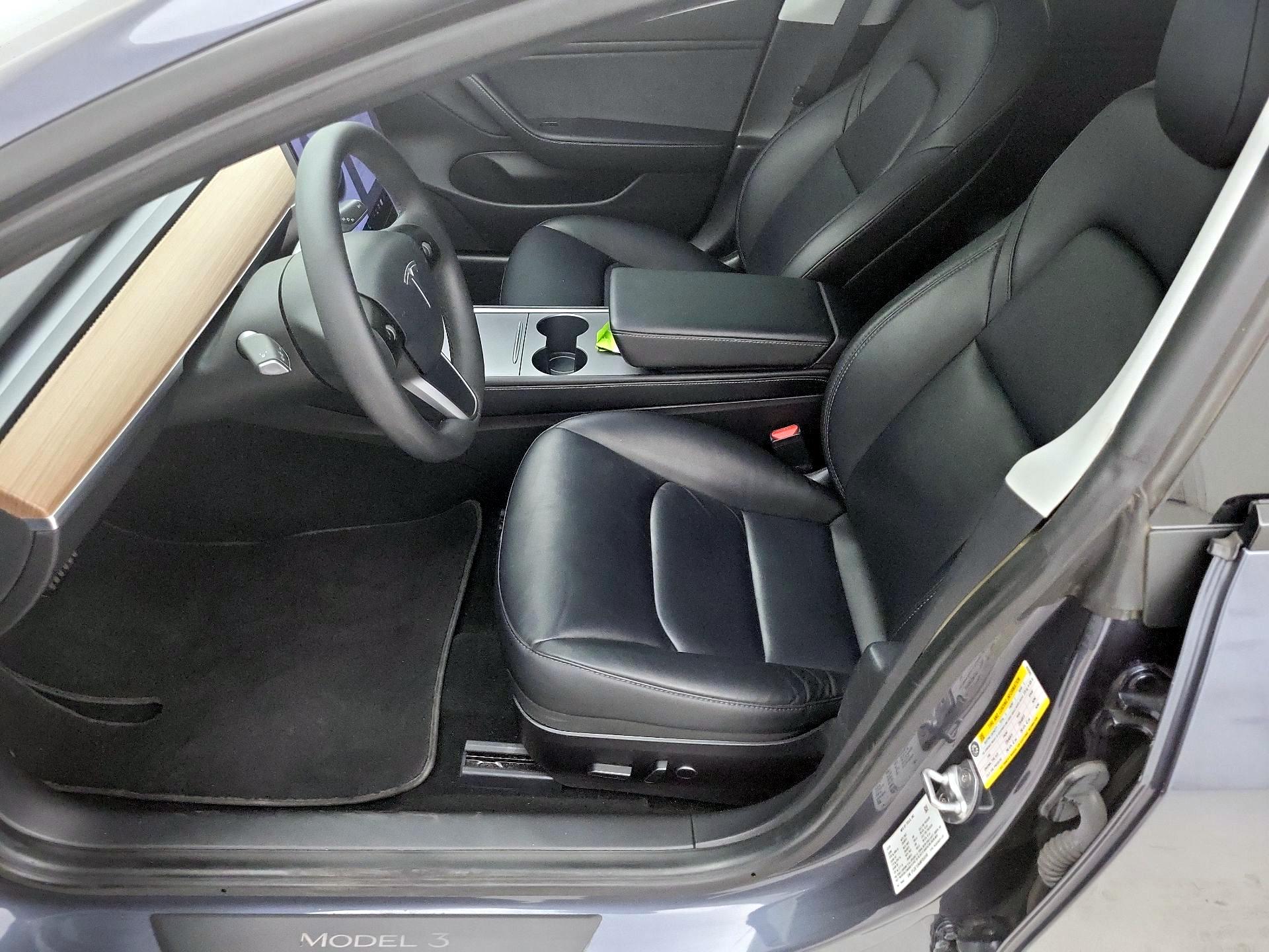 Thumbnail: 2021 Tesla Model 3 - 11
