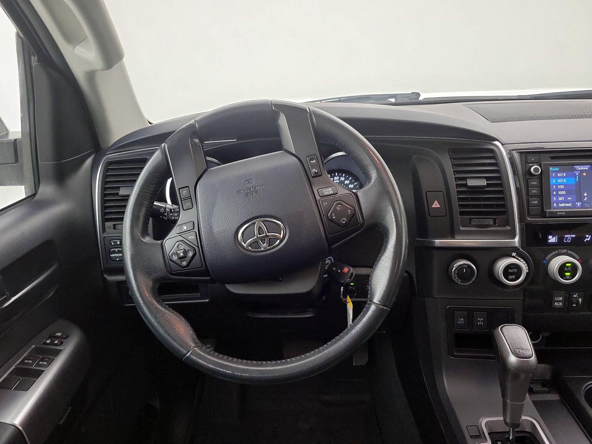 Thumbnail: 2019 Toyota Sequoia - 10