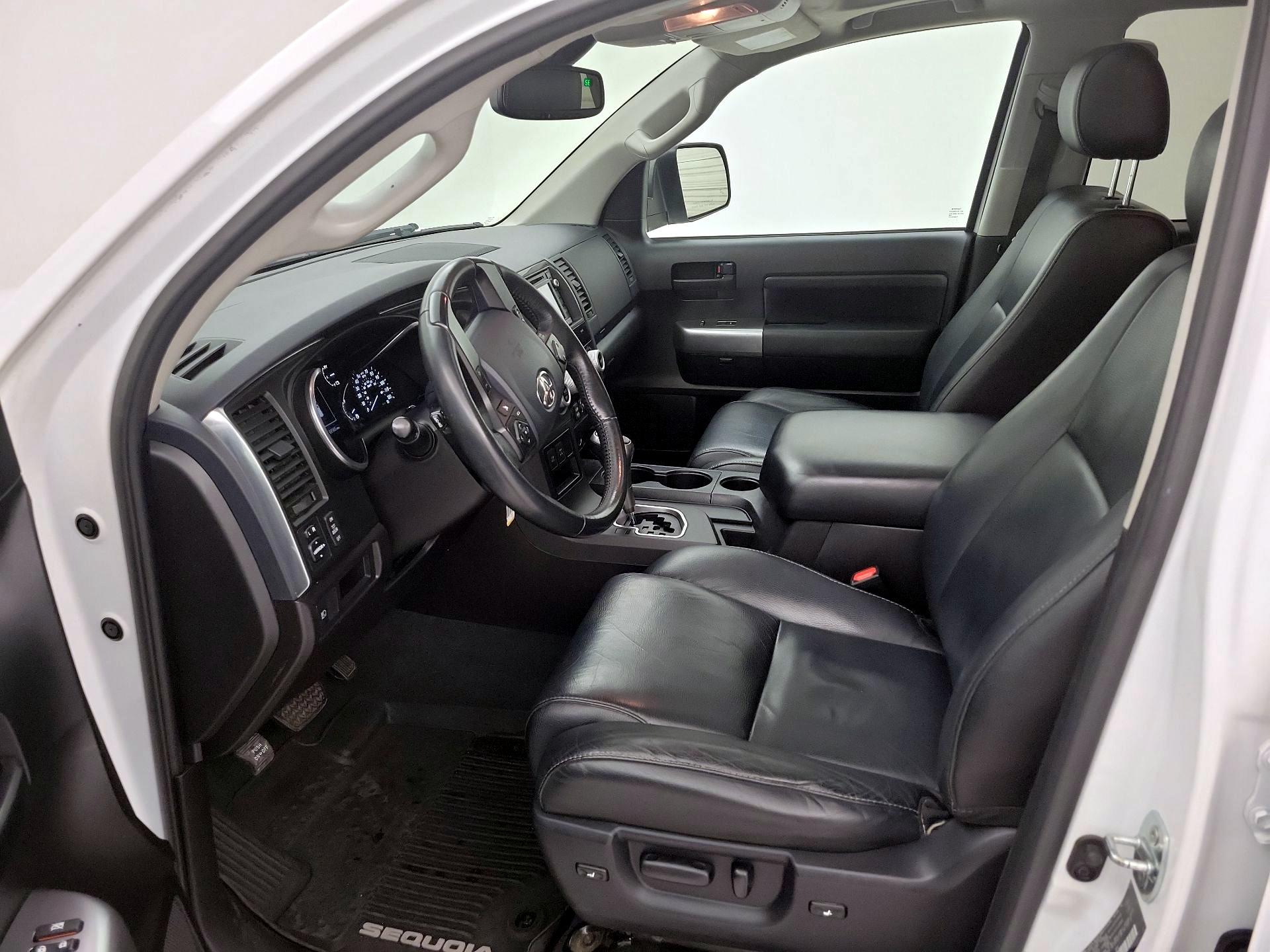 Thumbnail: 2019 Toyota Sequoia - 11