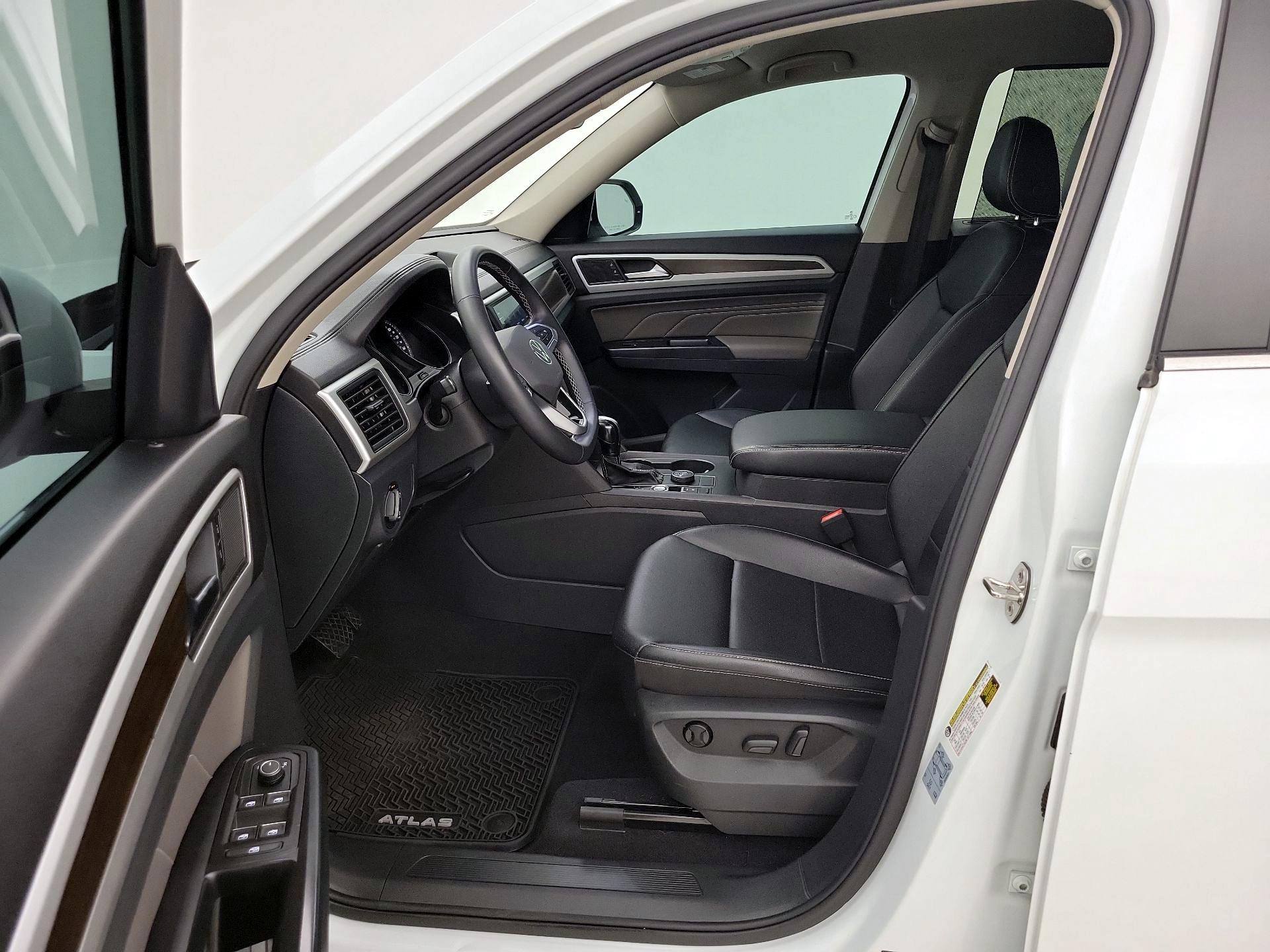 Thumbnail: 2021 Volkswagen Atlas - 11