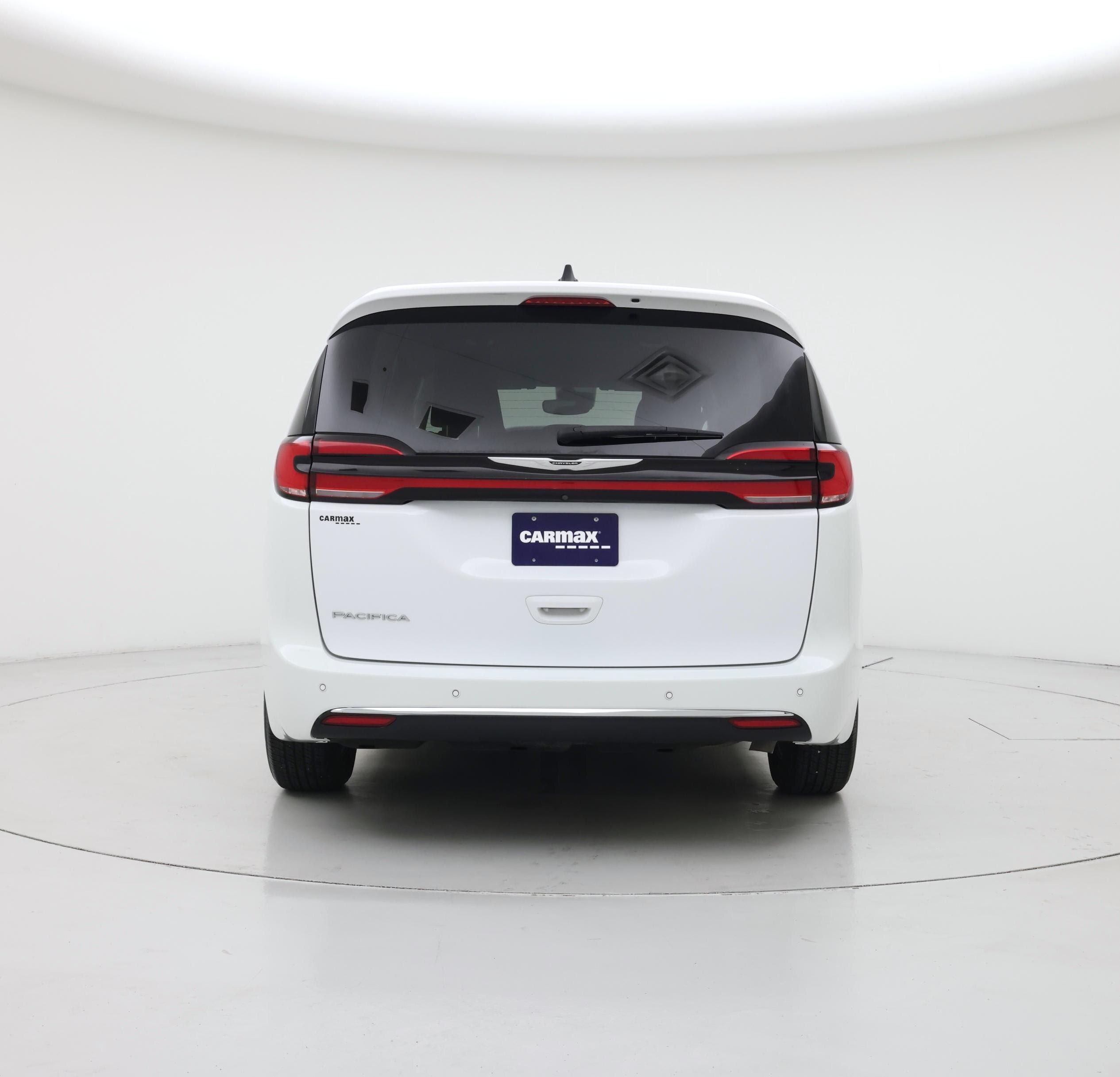 Thumbnail: 2024 Chrysler Pacifica - 6