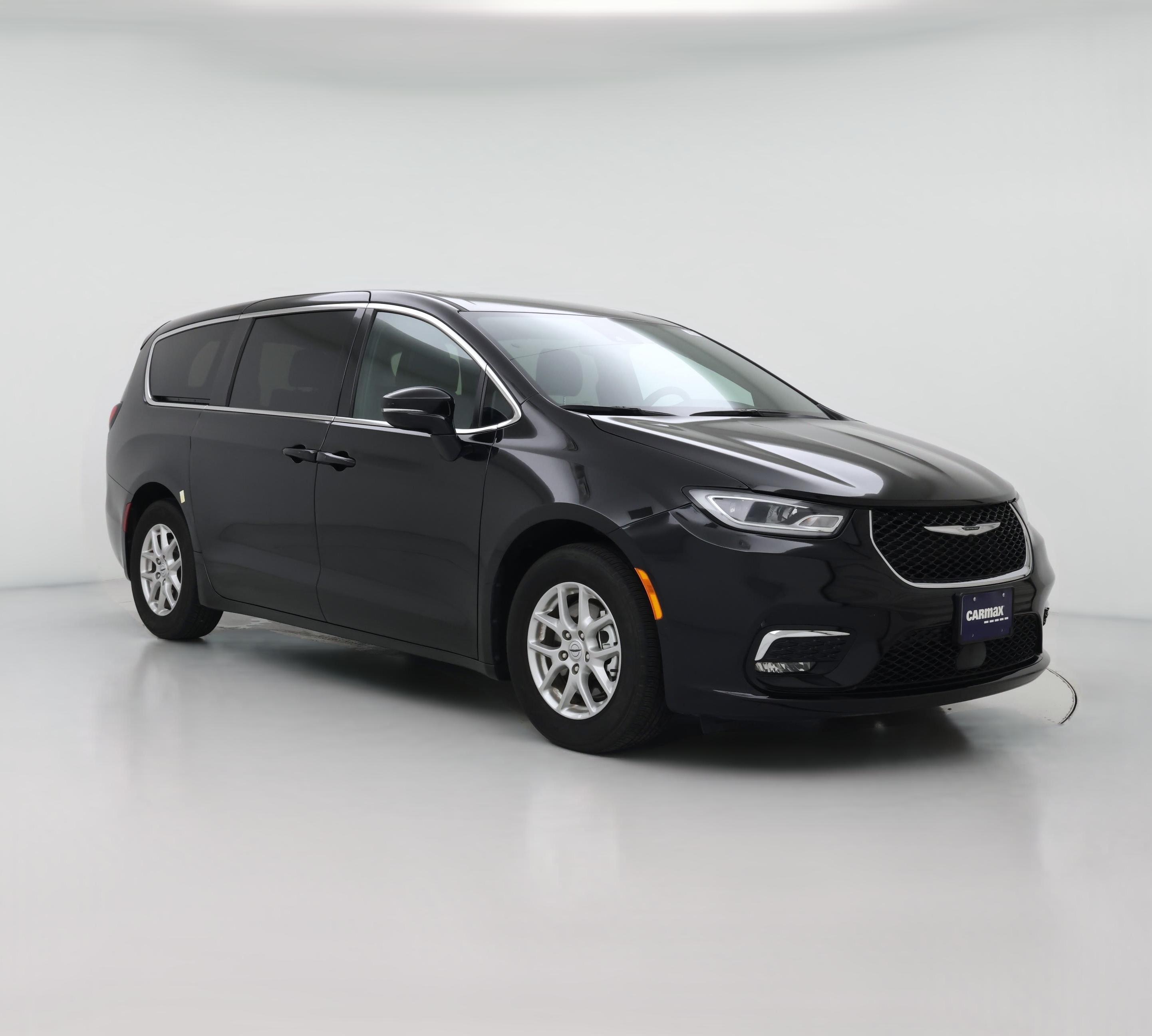 Thumbnail: 2025 Chrysler Pacifica - 1