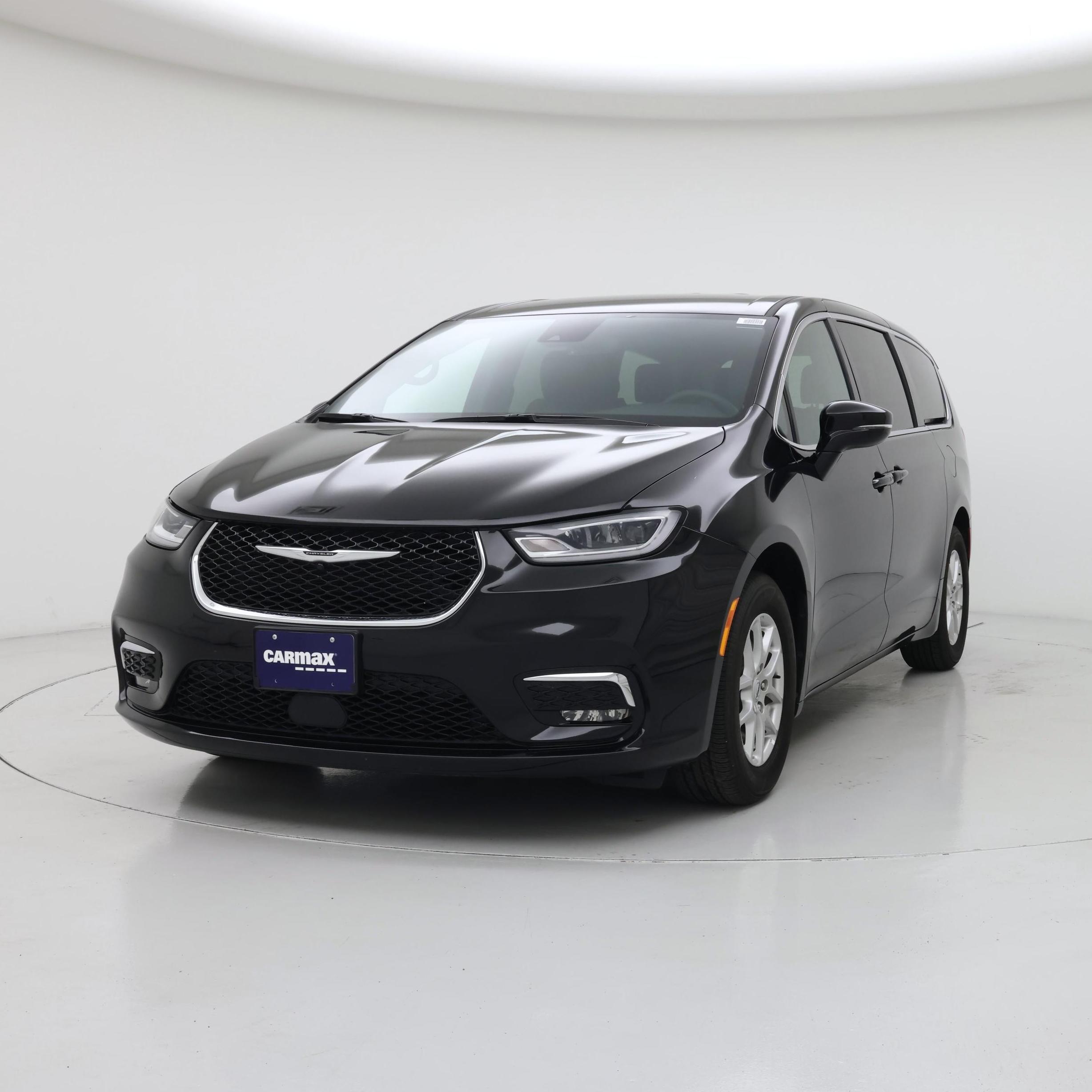 Thumbnail: 2025 Chrysler Pacifica - 4