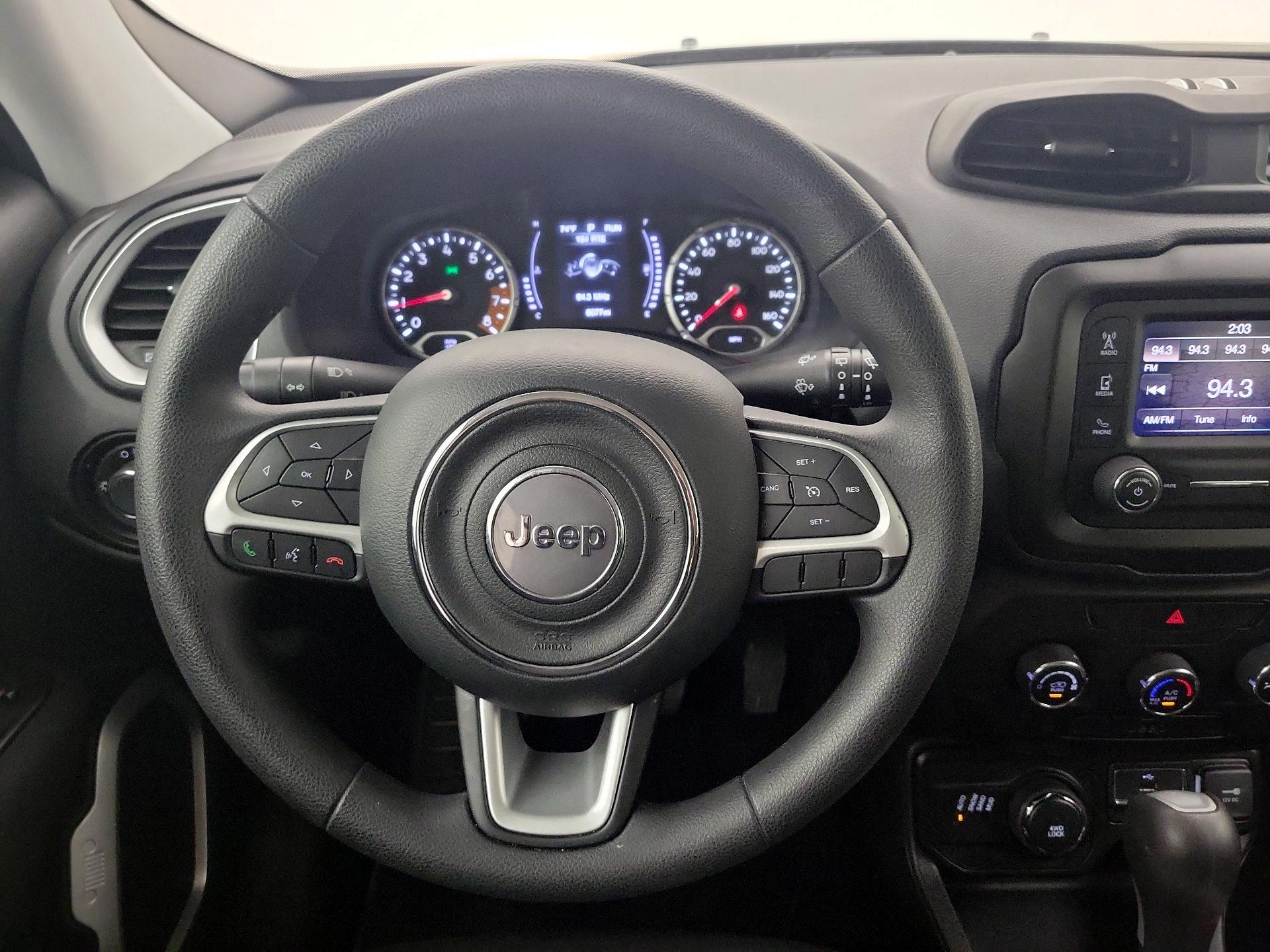 Thumbnail: 2020 Jeep Renegade - 10