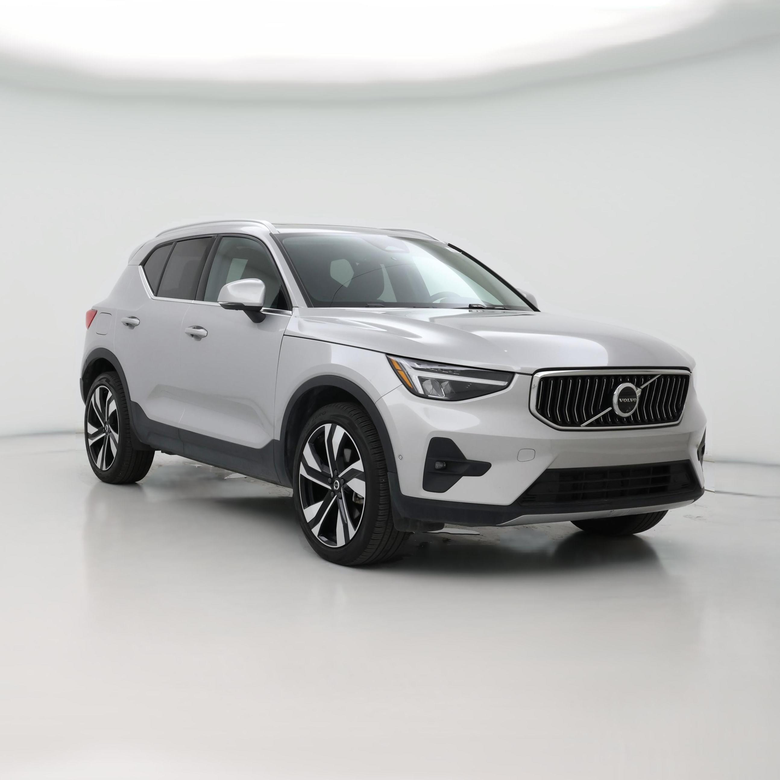 Thumbnail: 2025 Volvo XC40 - 1