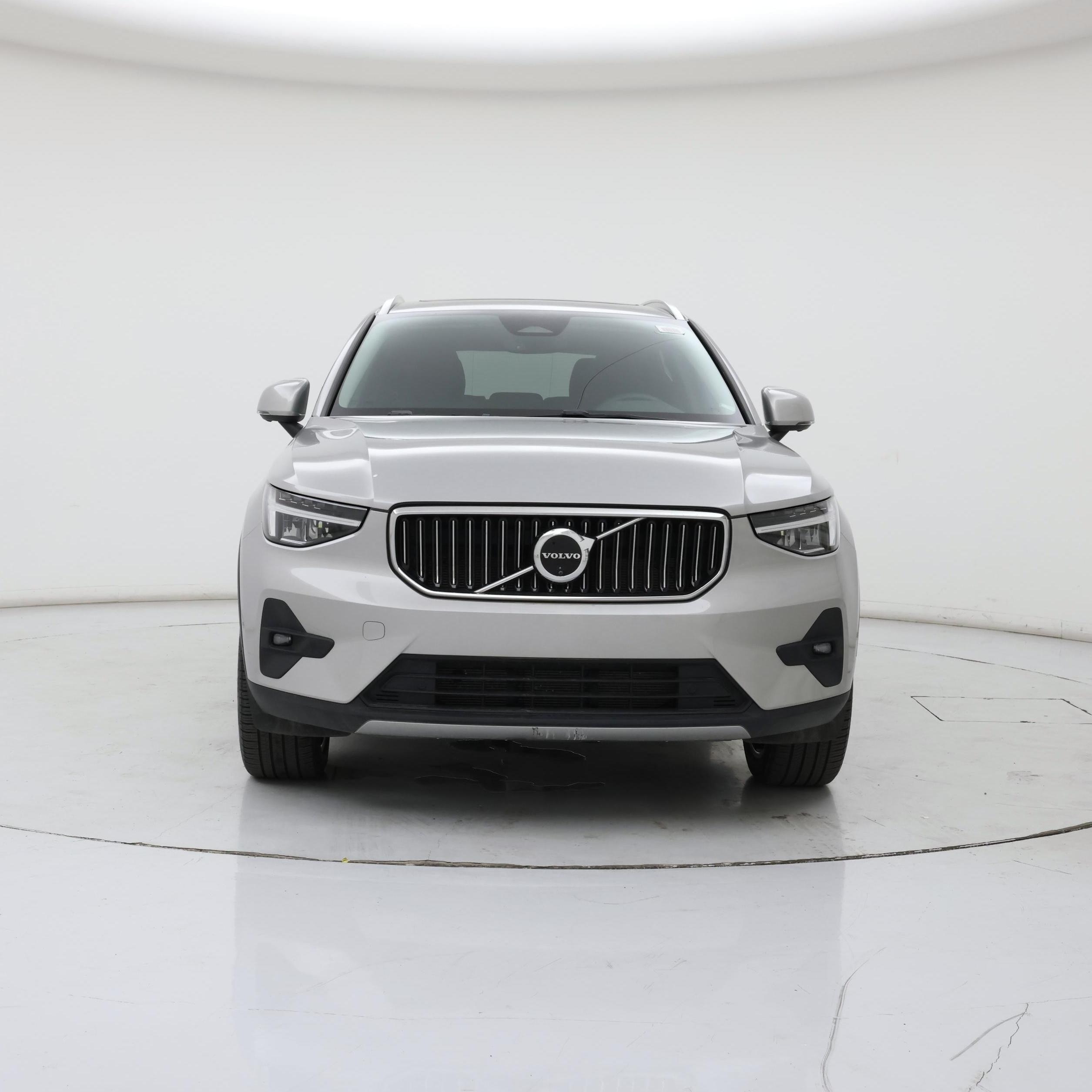 Thumbnail: 2025 Volvo XC40 - 5