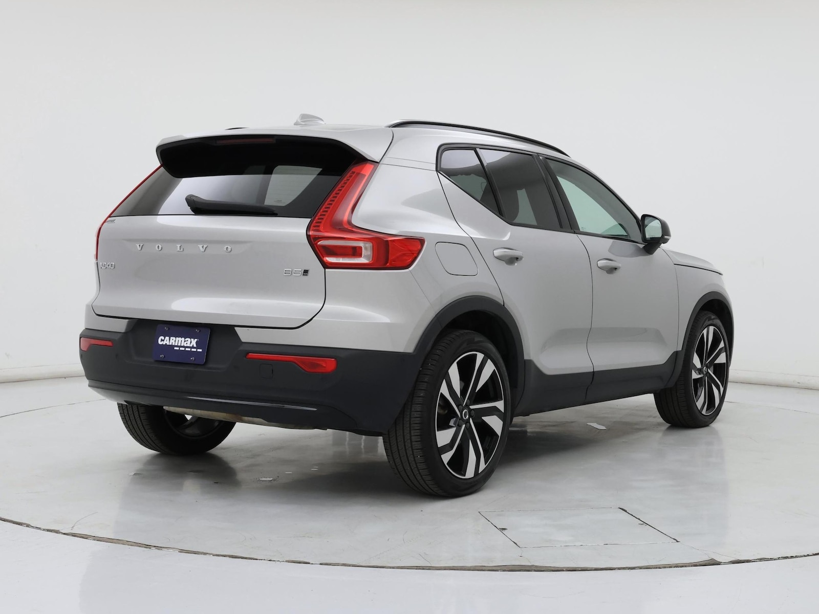 2025 Volvo XC40 Plus - Photo 9