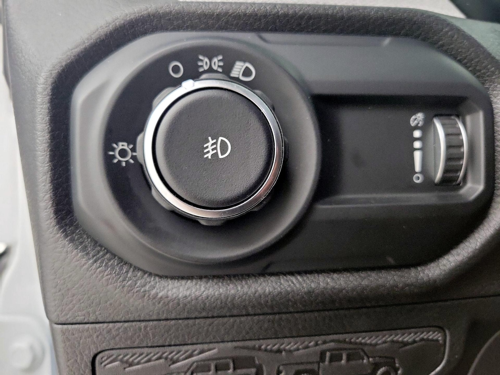2025 Jeep Wrangler 4-Door Sport - Photo 14