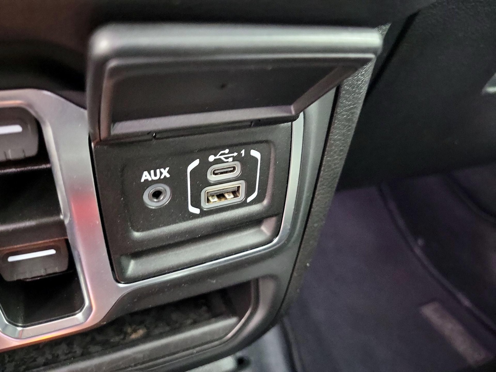 2025 Jeep Wrangler 4-Door Sport - Photo 19