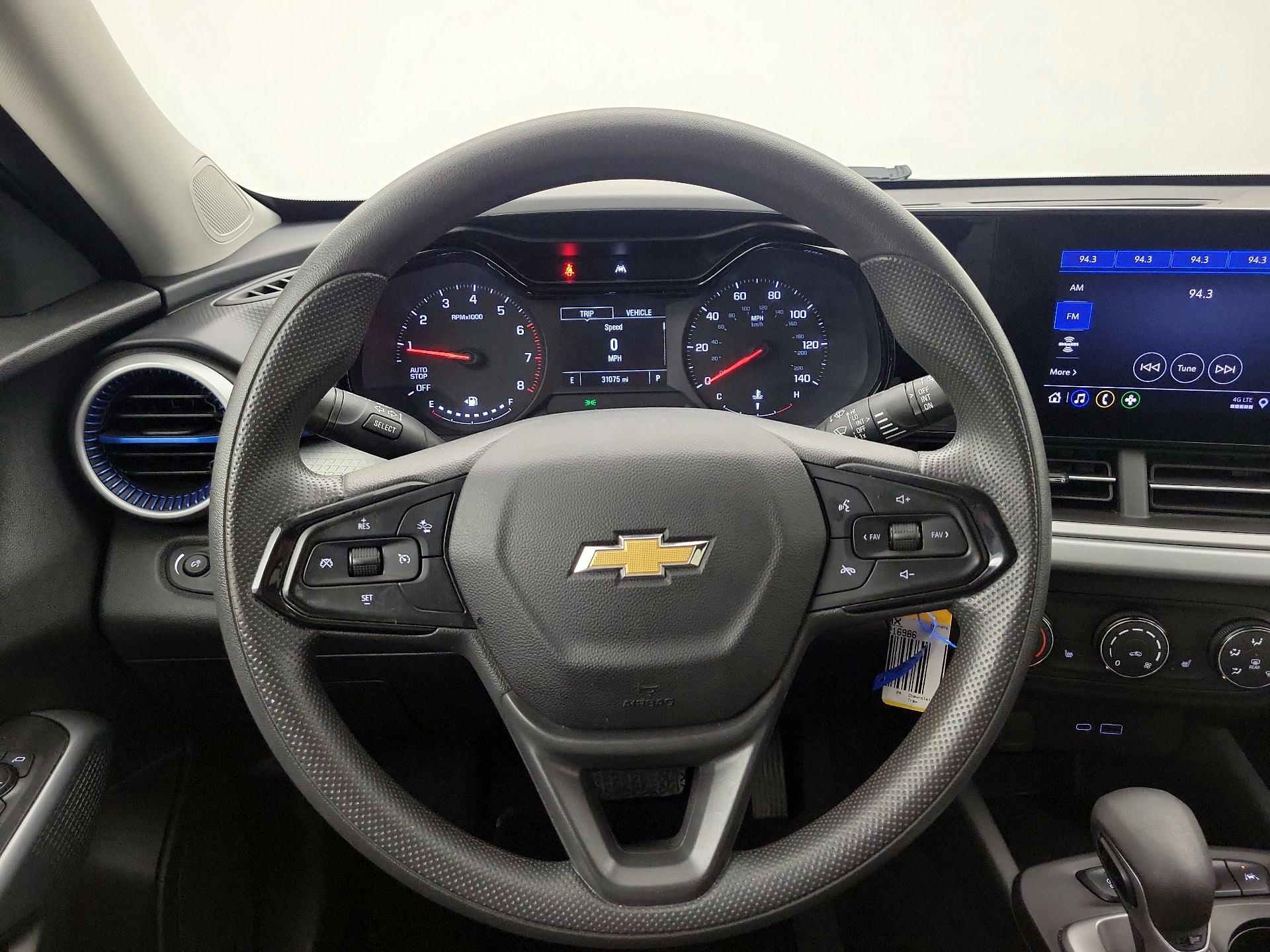 Thumbnail: 2024 Chevrolet Trax - 10