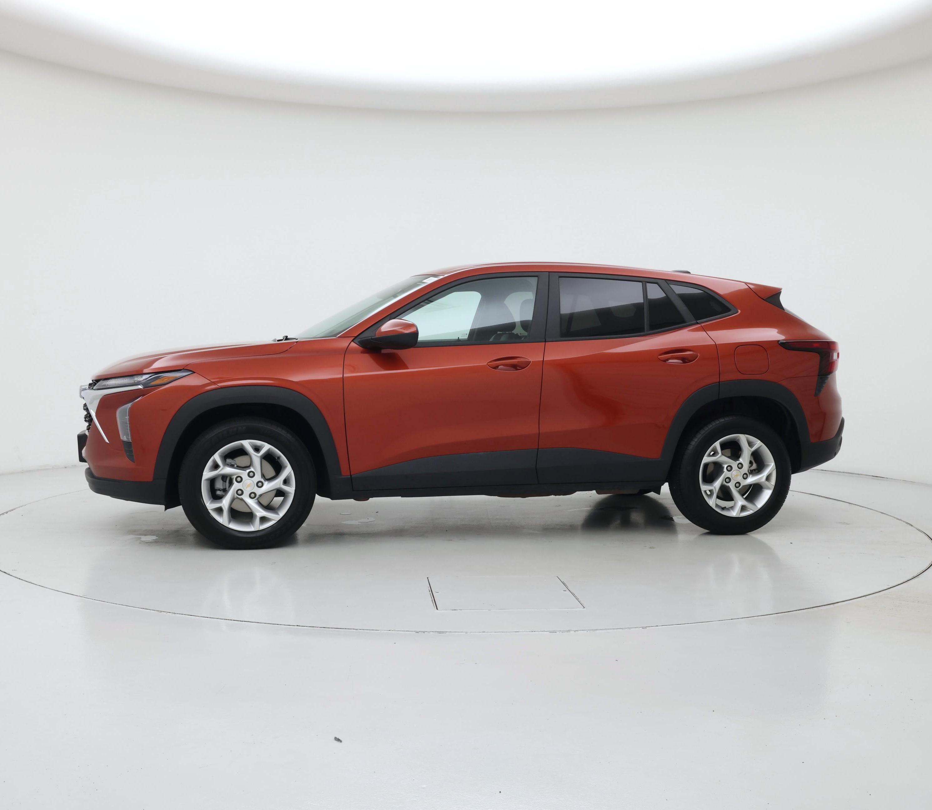 Thumbnail: 2024 Chevrolet Trax - 3