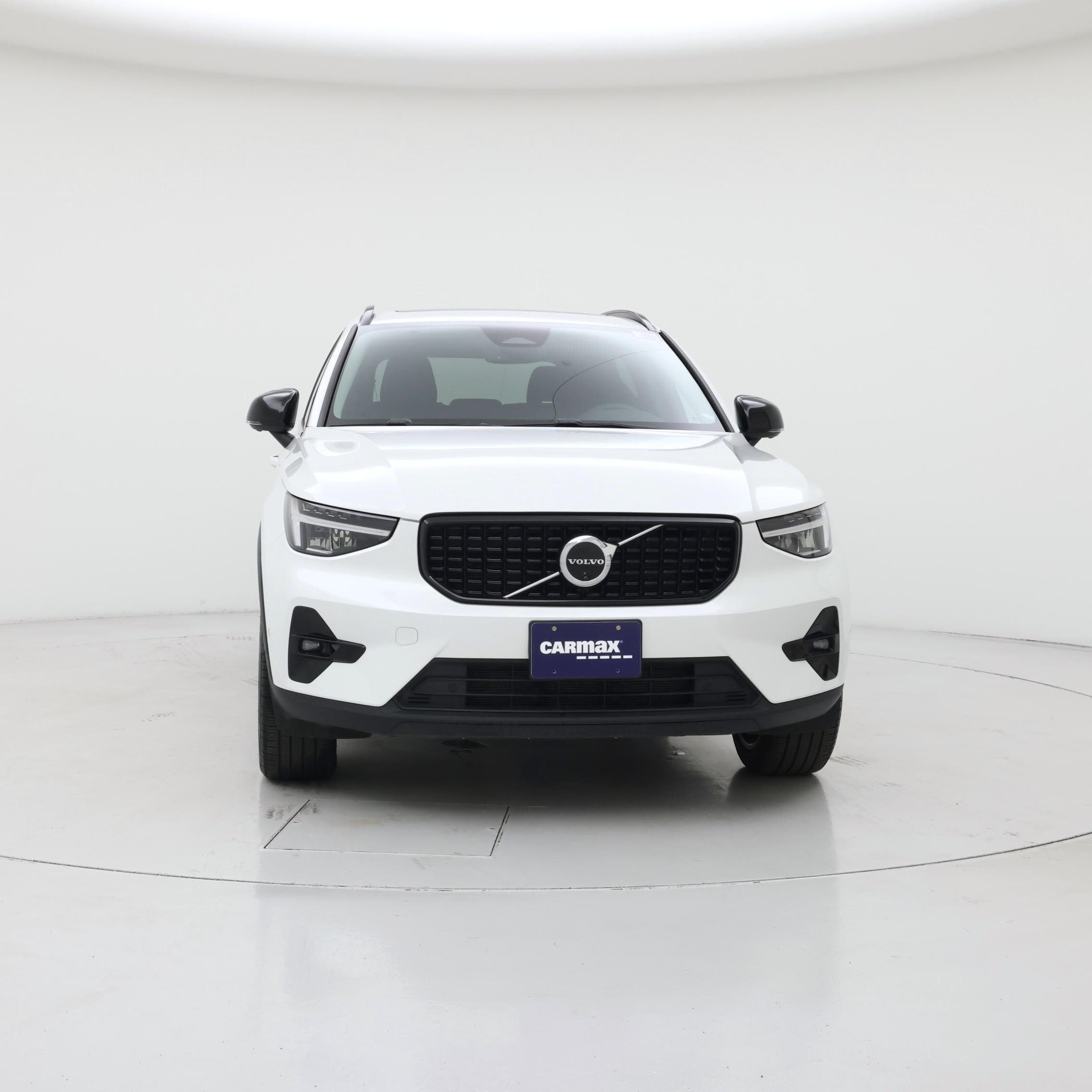 Thumbnail: 2025 Volvo XC40 - 5