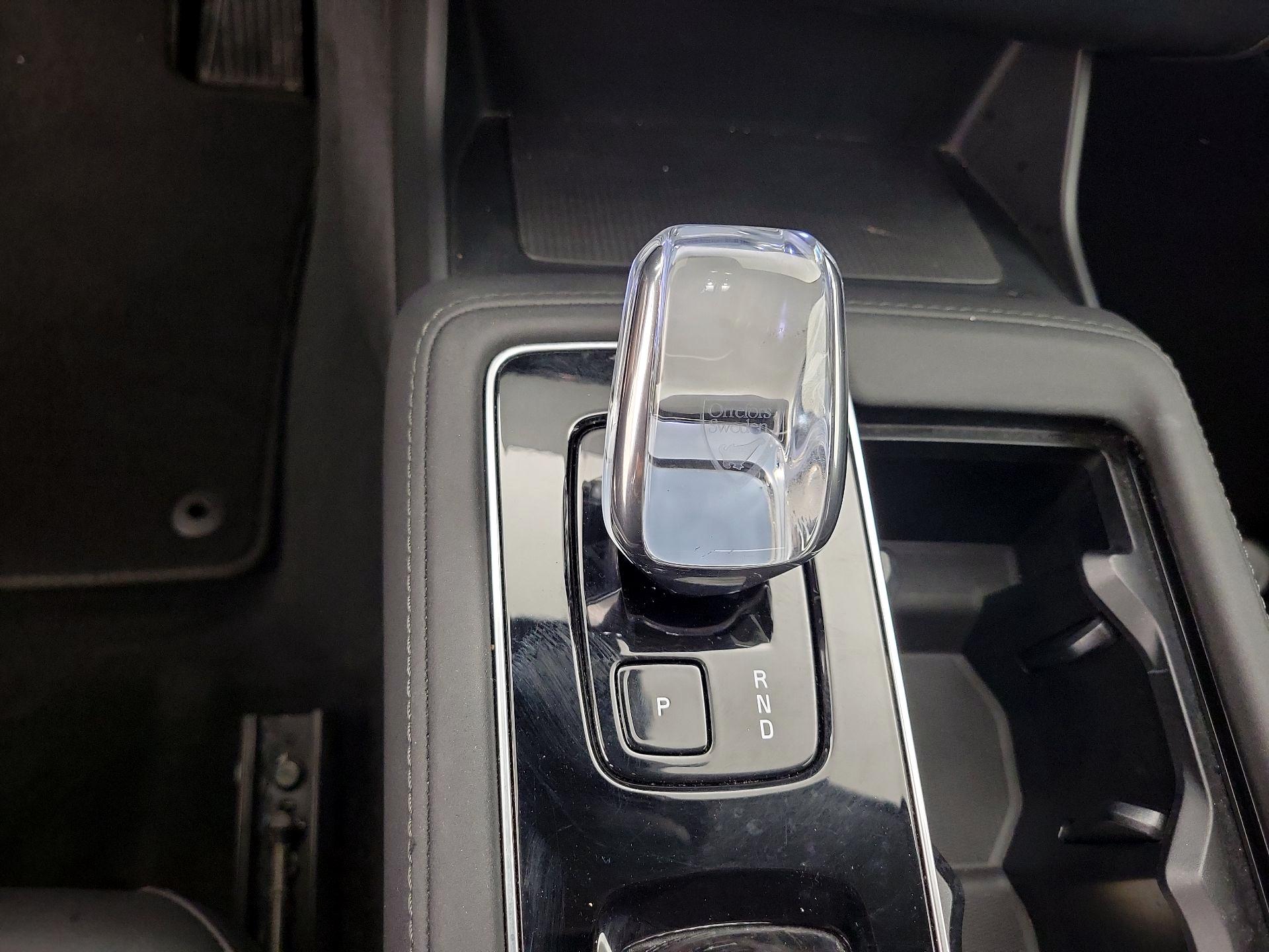Thumbnail: 2025 Volvo XC90 - 18