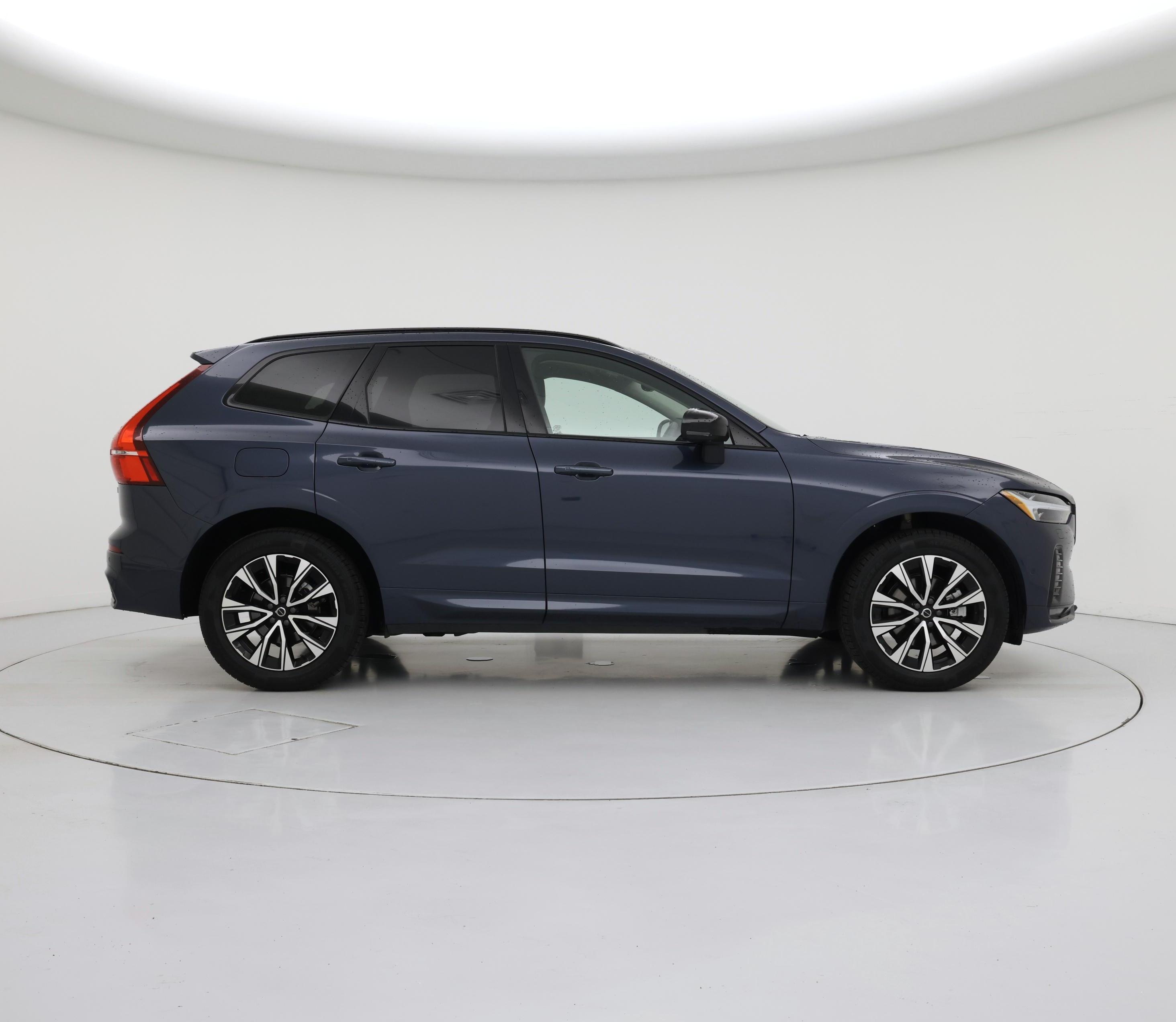 Thumbnail: 2025 Volvo XC60 - 7
