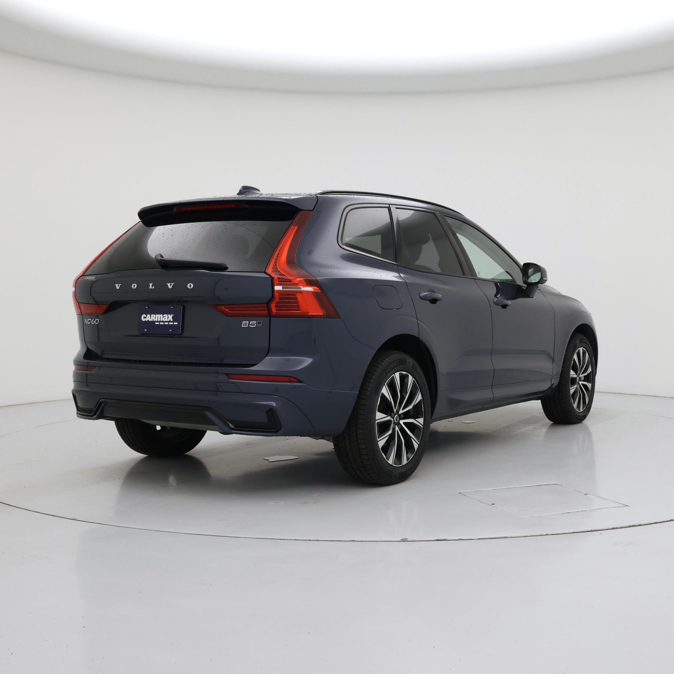 Thumbnail: 2025 Volvo XC60 - 8