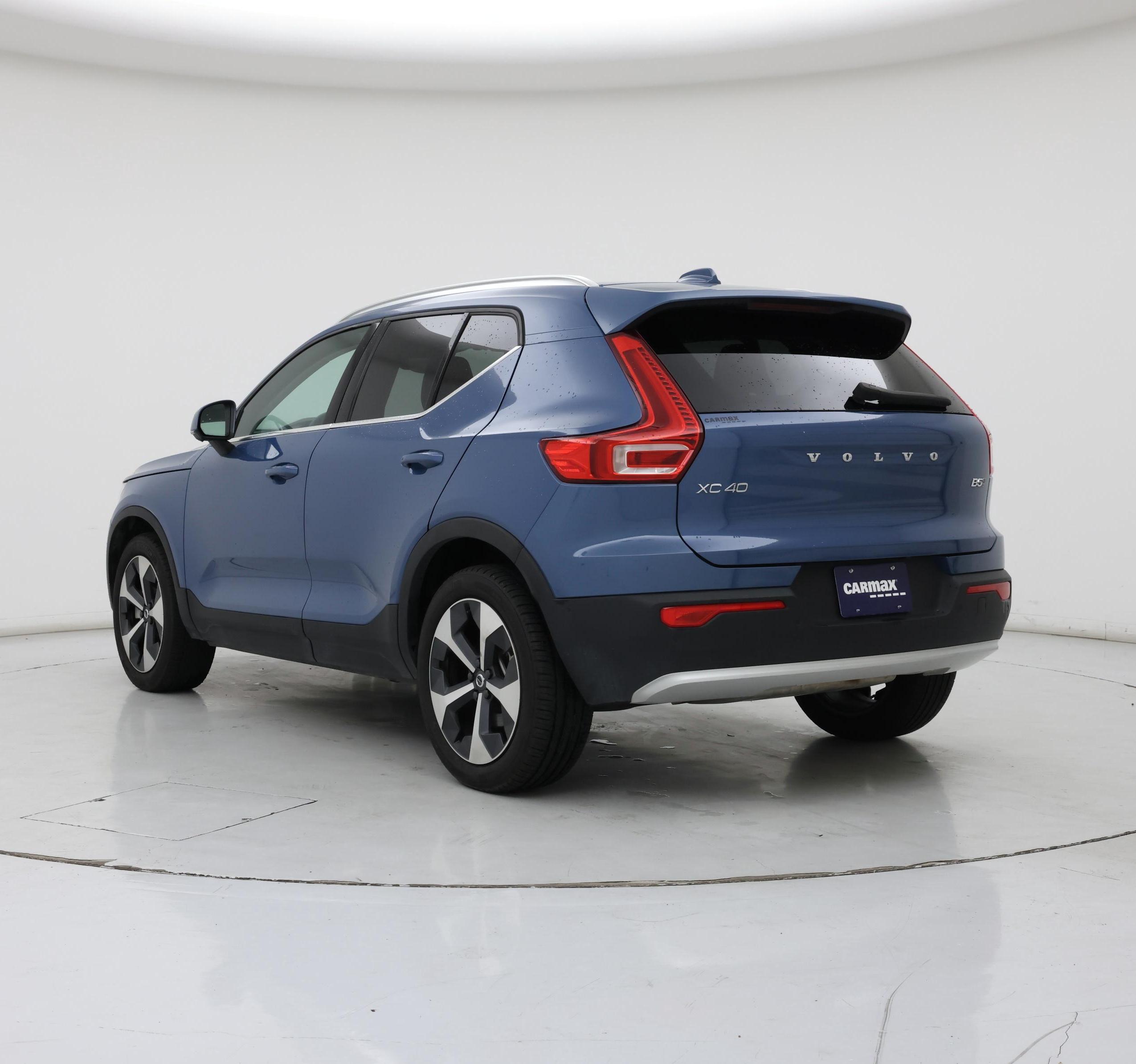 Thumbnail: 2025 Volvo XC40 - 2